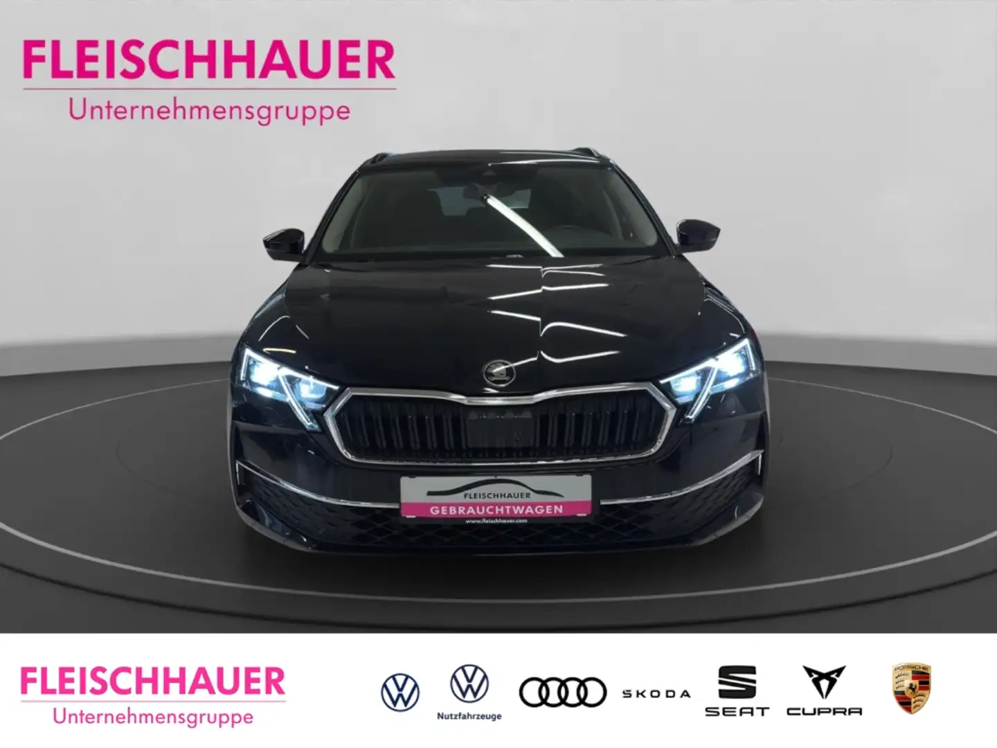 Skoda Octavia Combi 2.0 TDI Selection Navi+LED+360°+ACC+App-conn Schwarz - 2