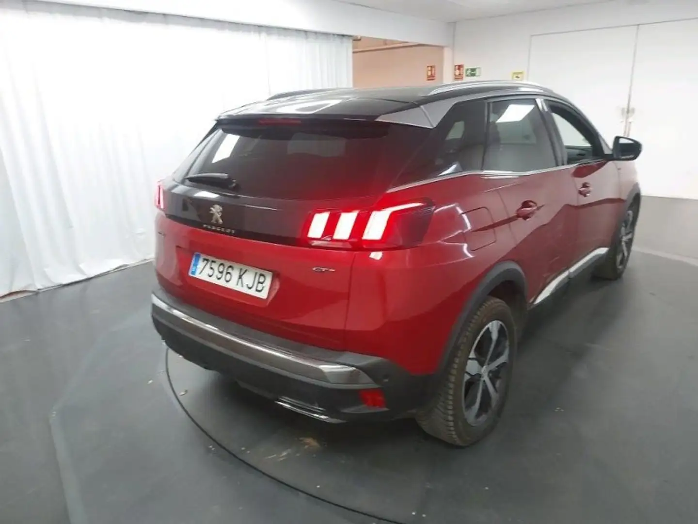 Peugeot 3008 2.0BLUEHDI 133KW (180CV) GT AUTO S&S Burdeos - 2