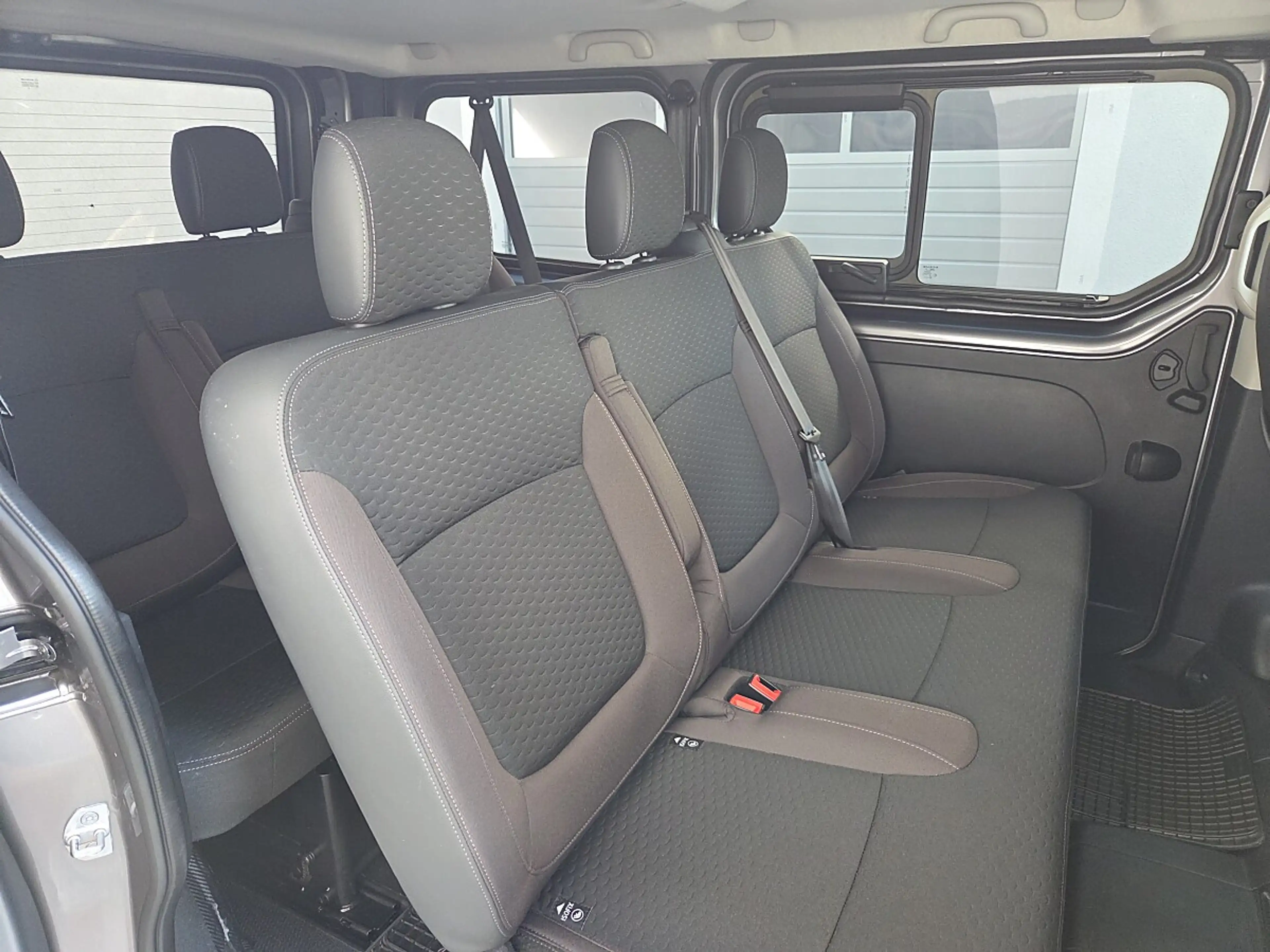Fiat Talento Panorama 3,0t 1,6 EcoJet 120 L1H1 Executive — photo 6