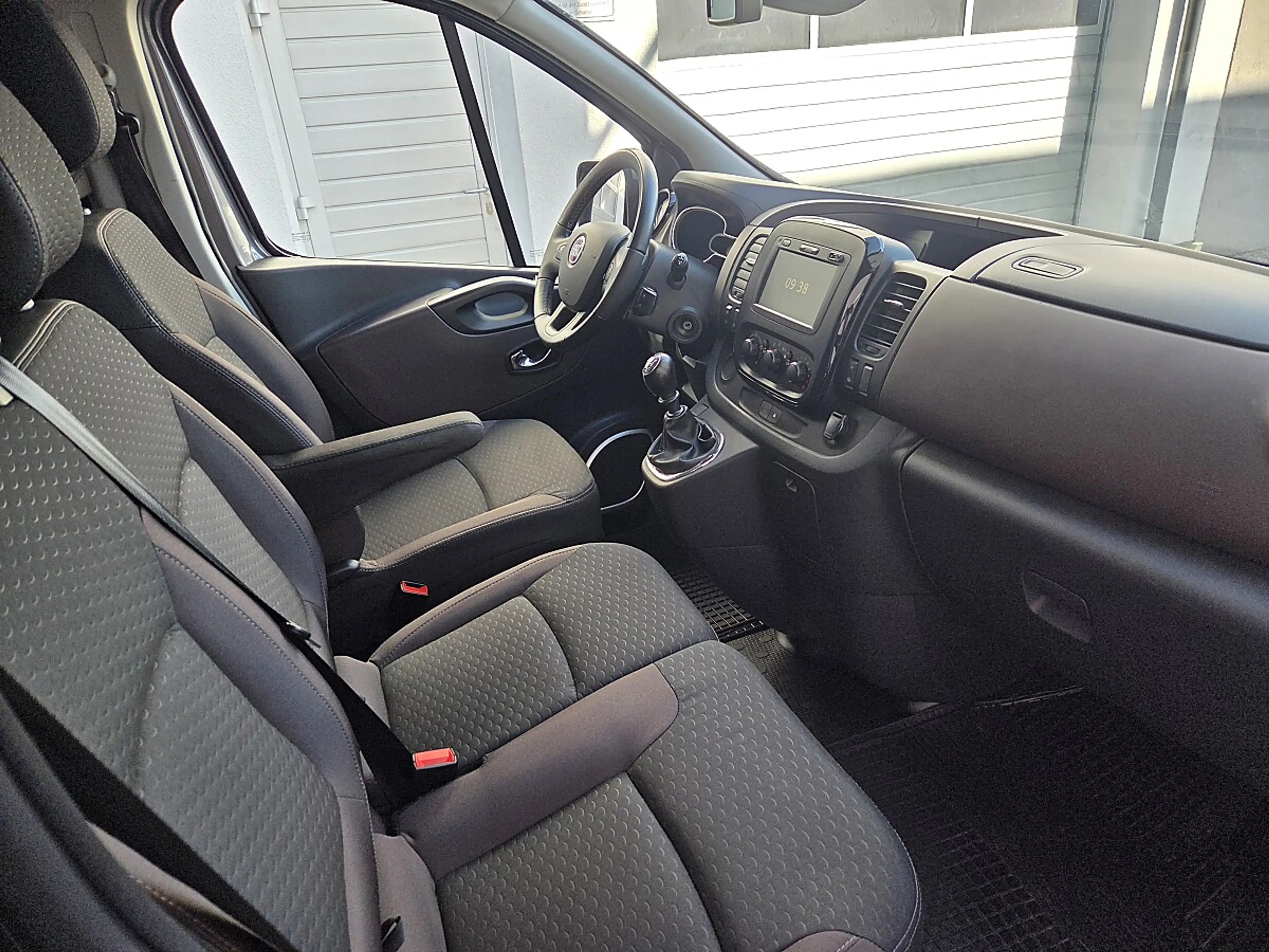 Fiat Talento Panorama 3,0t 1,6 EcoJet 120 L1H1 Executive — photo 8
