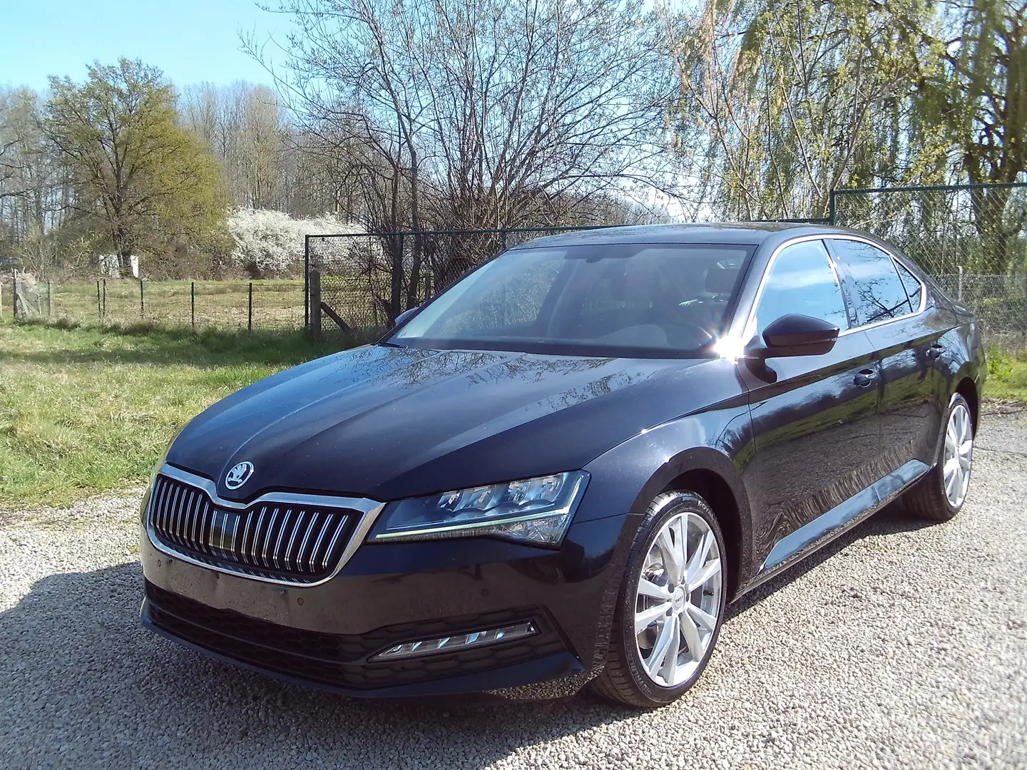 Skoda Superb Benzine 1.5 90dkm 150PK Camera 18"Alu Topwagen 020 Zwart - 2