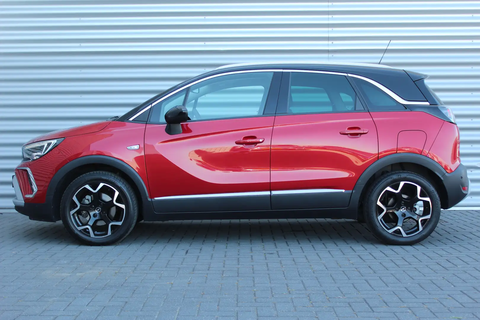 Opel Crossland 1.2 TURBO 130PK ULTIMATE AUTOMAAT / NAVI / LEDER / Rood - 2