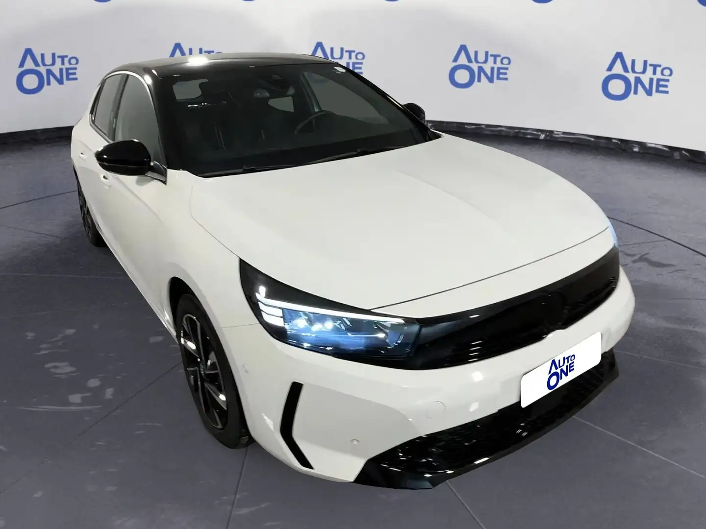 Opel Corsa 1.2 100CV S&S GS - * Wit - 1