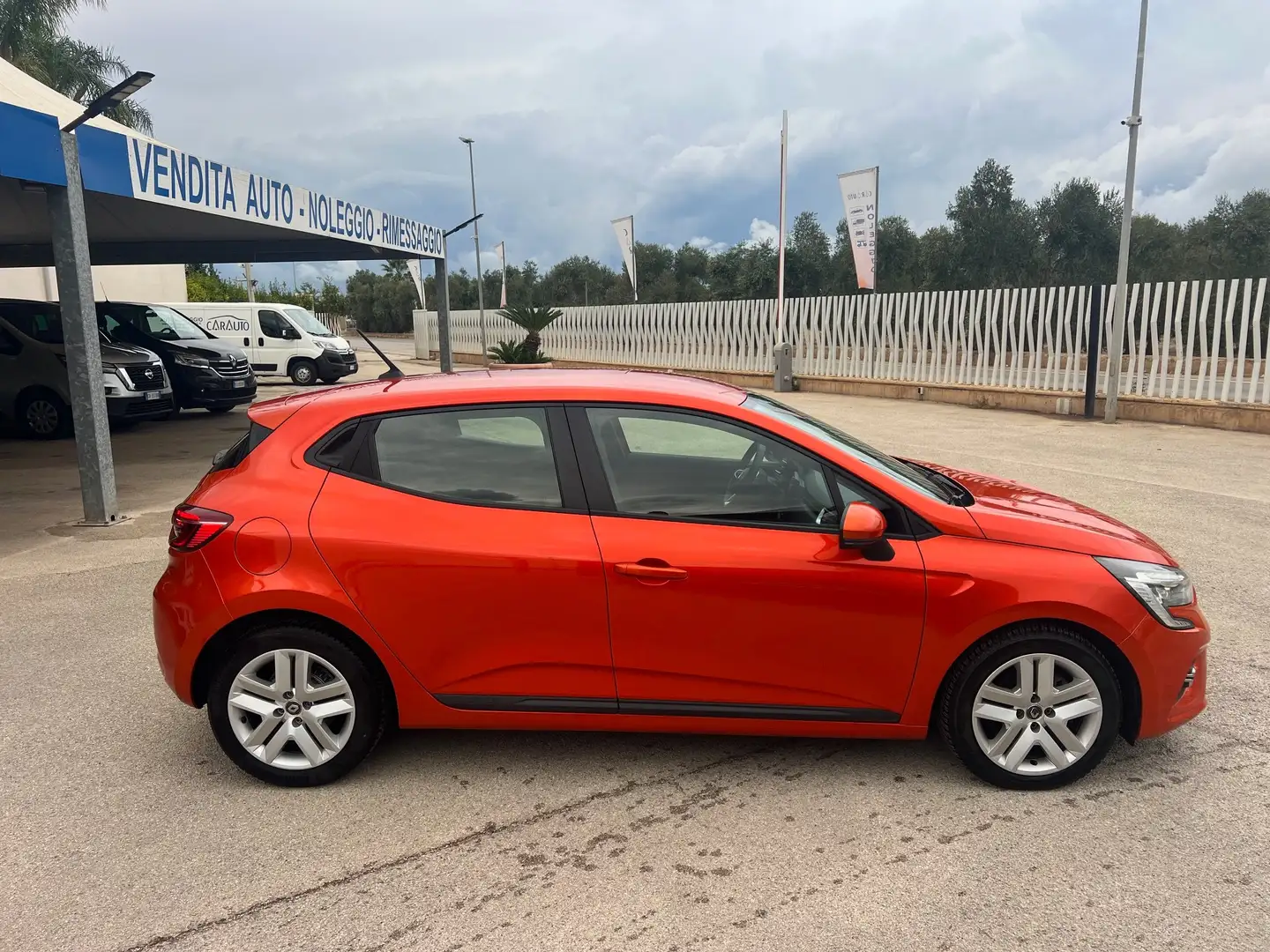 Renault Clio Clio V 2019 1.5 blue dci Business 100cv Arancione - 2