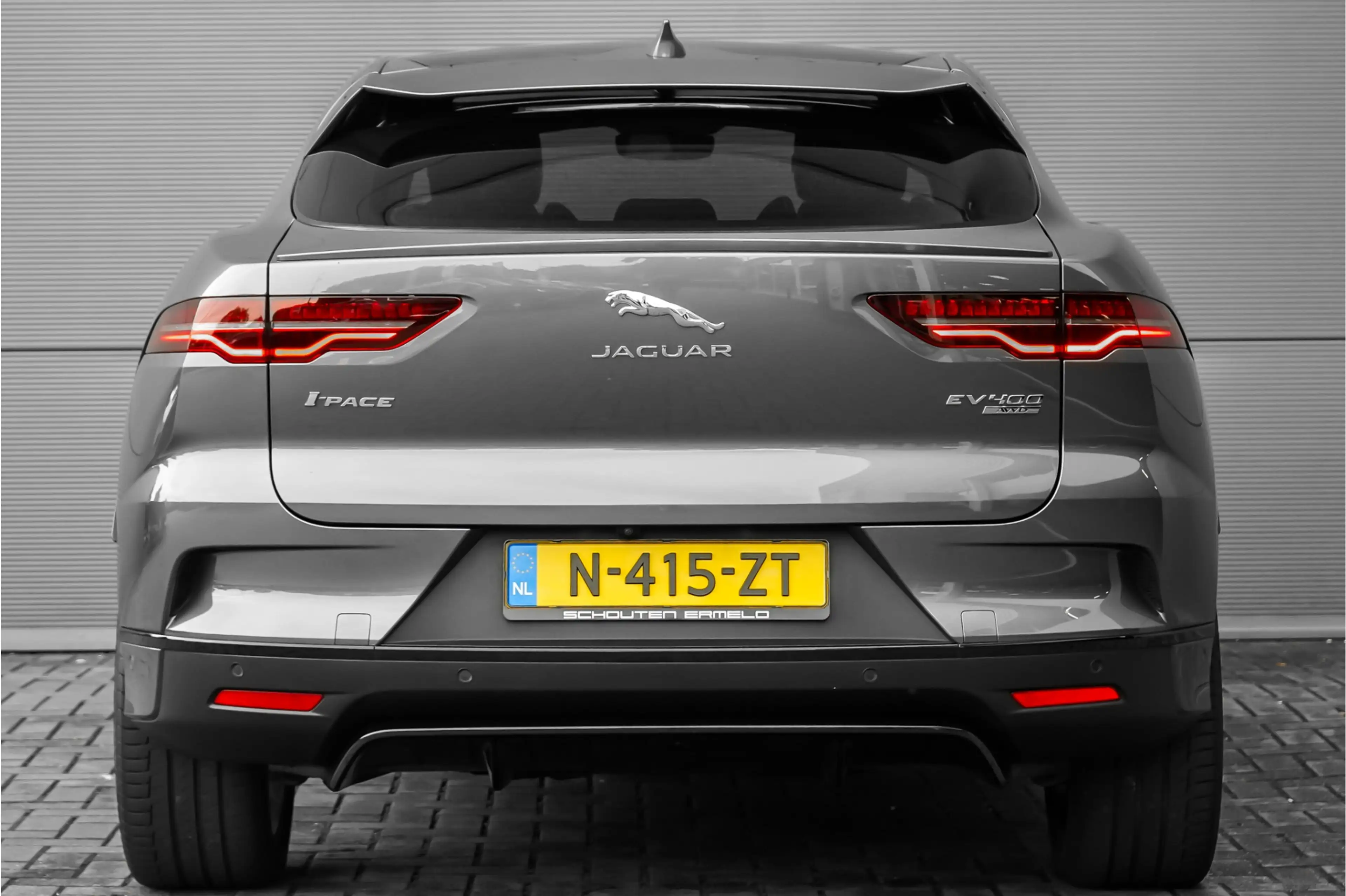 Jaguar I-Pace EV400 SE 90 kWh Pano ACC Camera 21" — photo 13