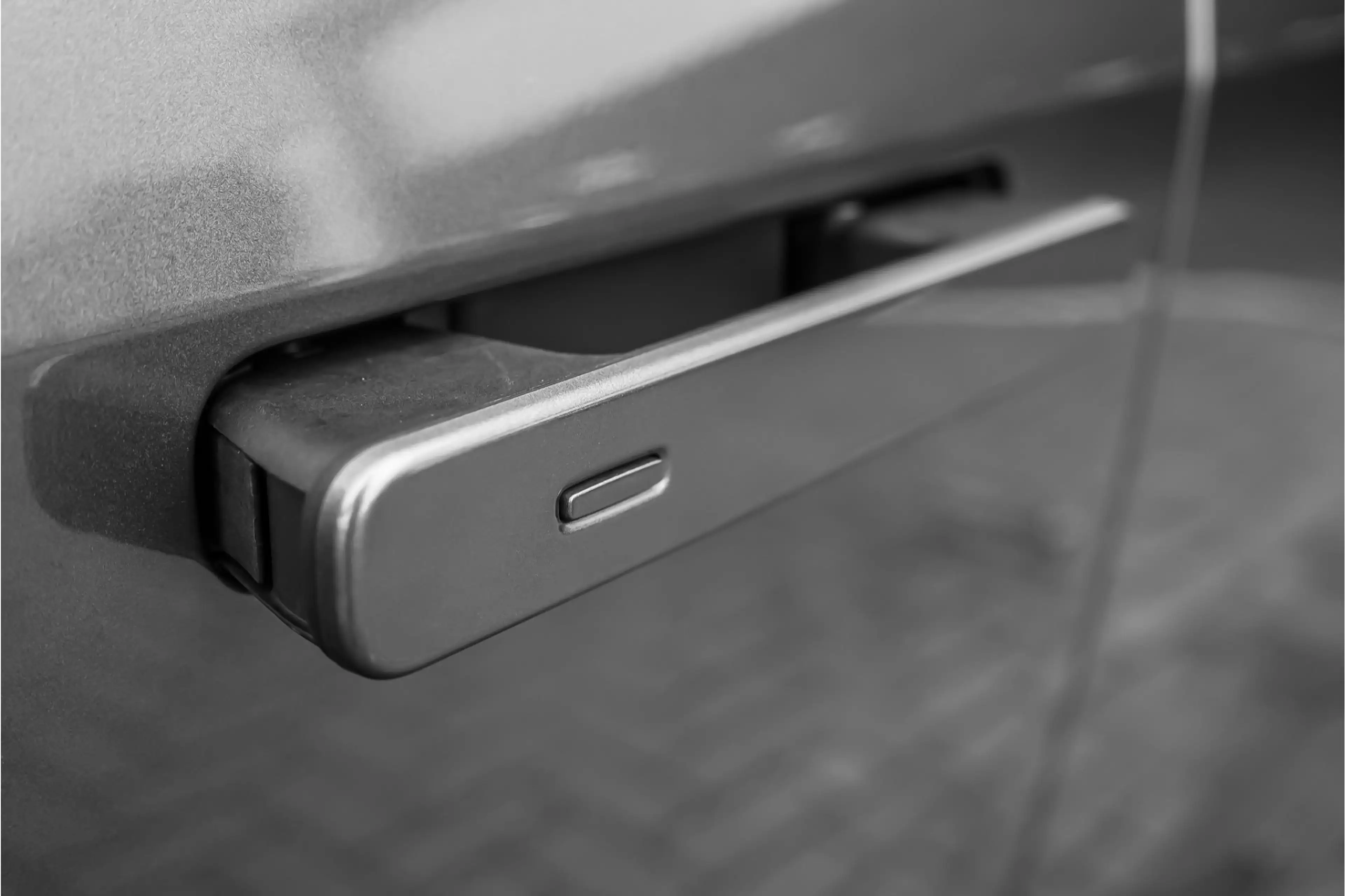 Jaguar I-Pace EV400 SE 90 kWh Pano ACC Camera 21" — photo 44