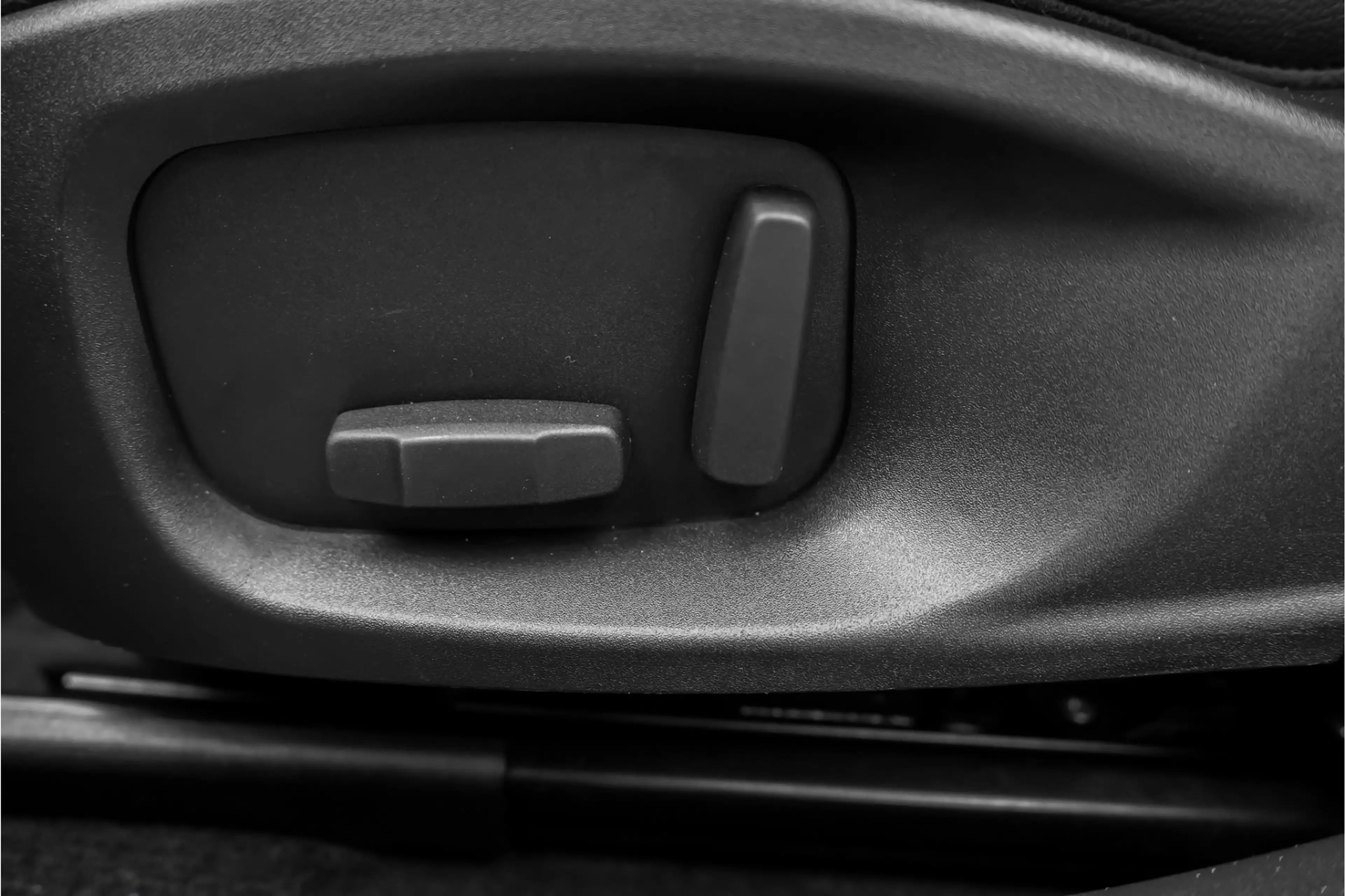 Jaguar I-Pace EV400 SE 90 kWh Pano ACC Camera 21" — photo 33