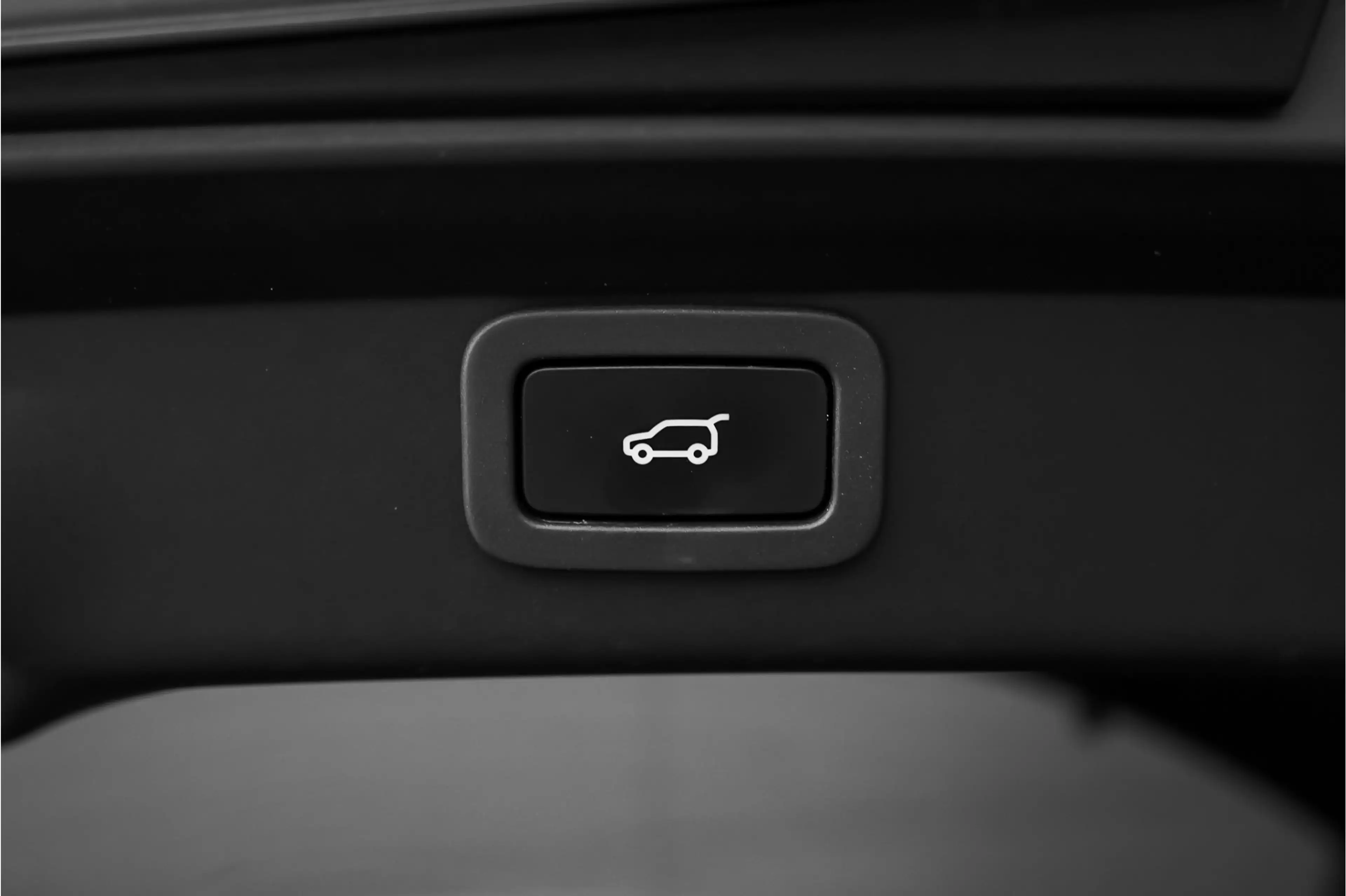 Jaguar I-Pace EV400 SE 90 kWh Pano ACC Camera 21" — photo 43