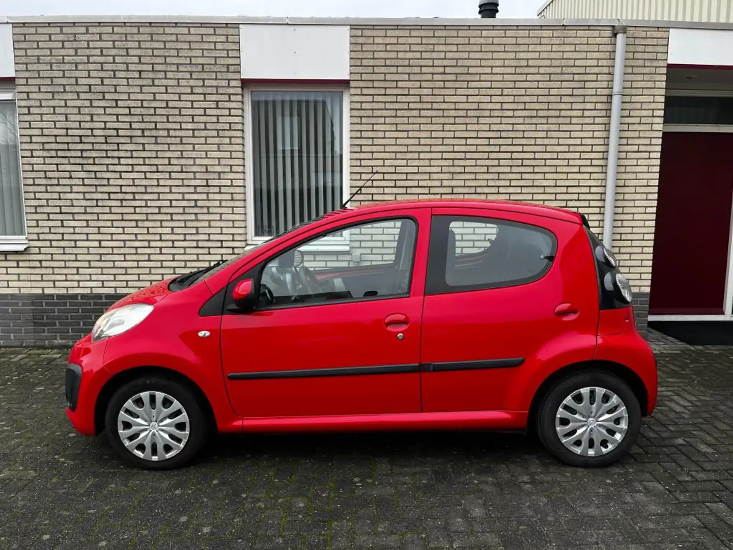 Citroen C1 1.0 First Edition Nieuw APK AIRCO Rojo - 2