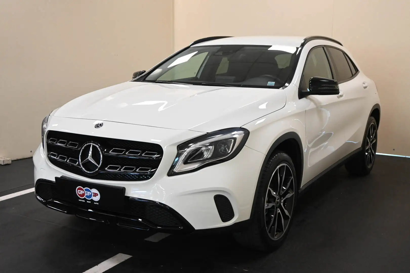 Mercedes-Benz GLA 180 GLA 180 d Sport Bianco - 2