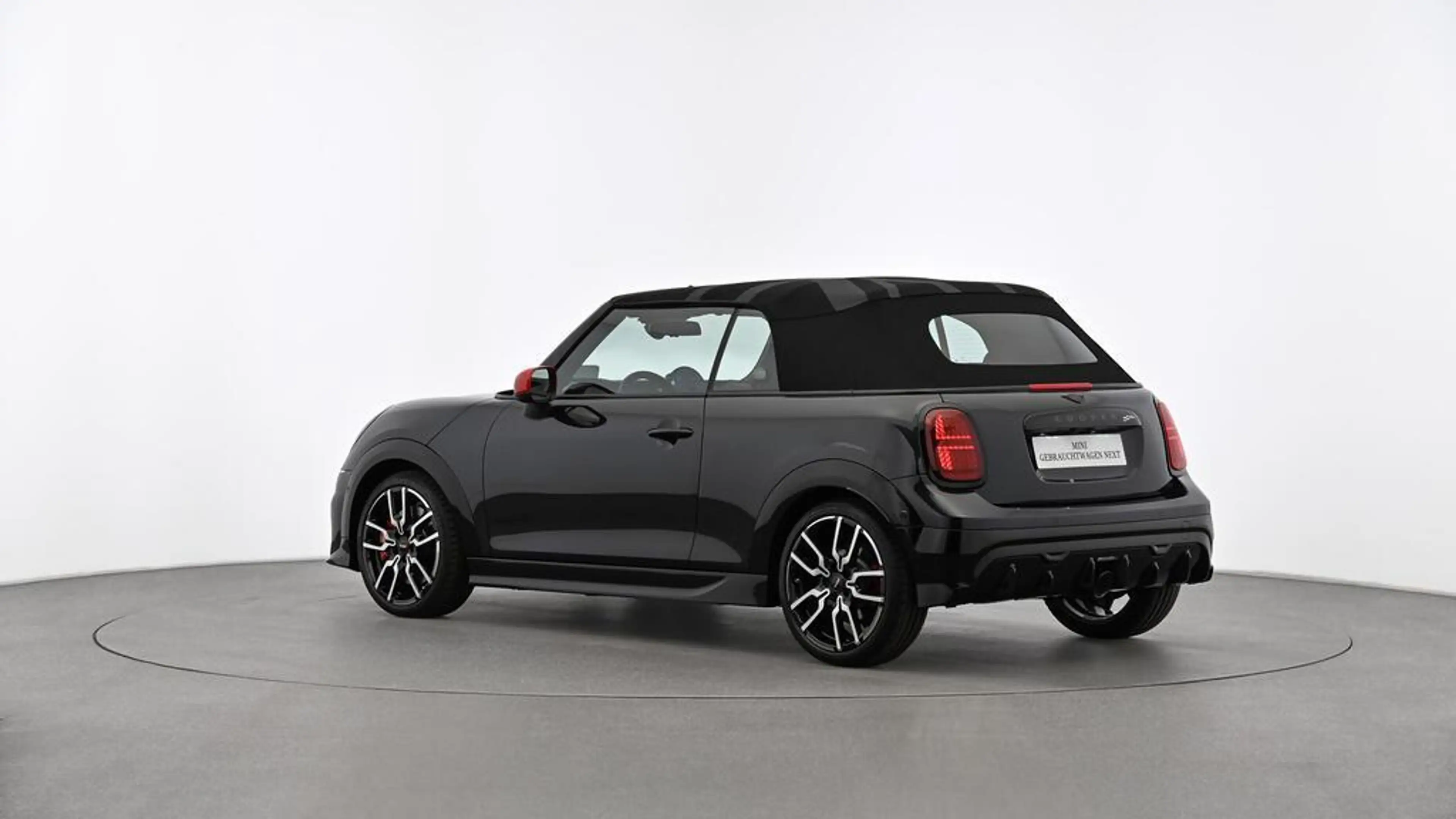 MINI John Cooper Works Cabrio John Cooper Works Trim — photo 4