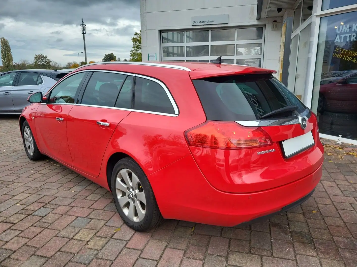 Opel Insignia A ST Innovation BiXenon/Navi/2-Hand Rosso - 2