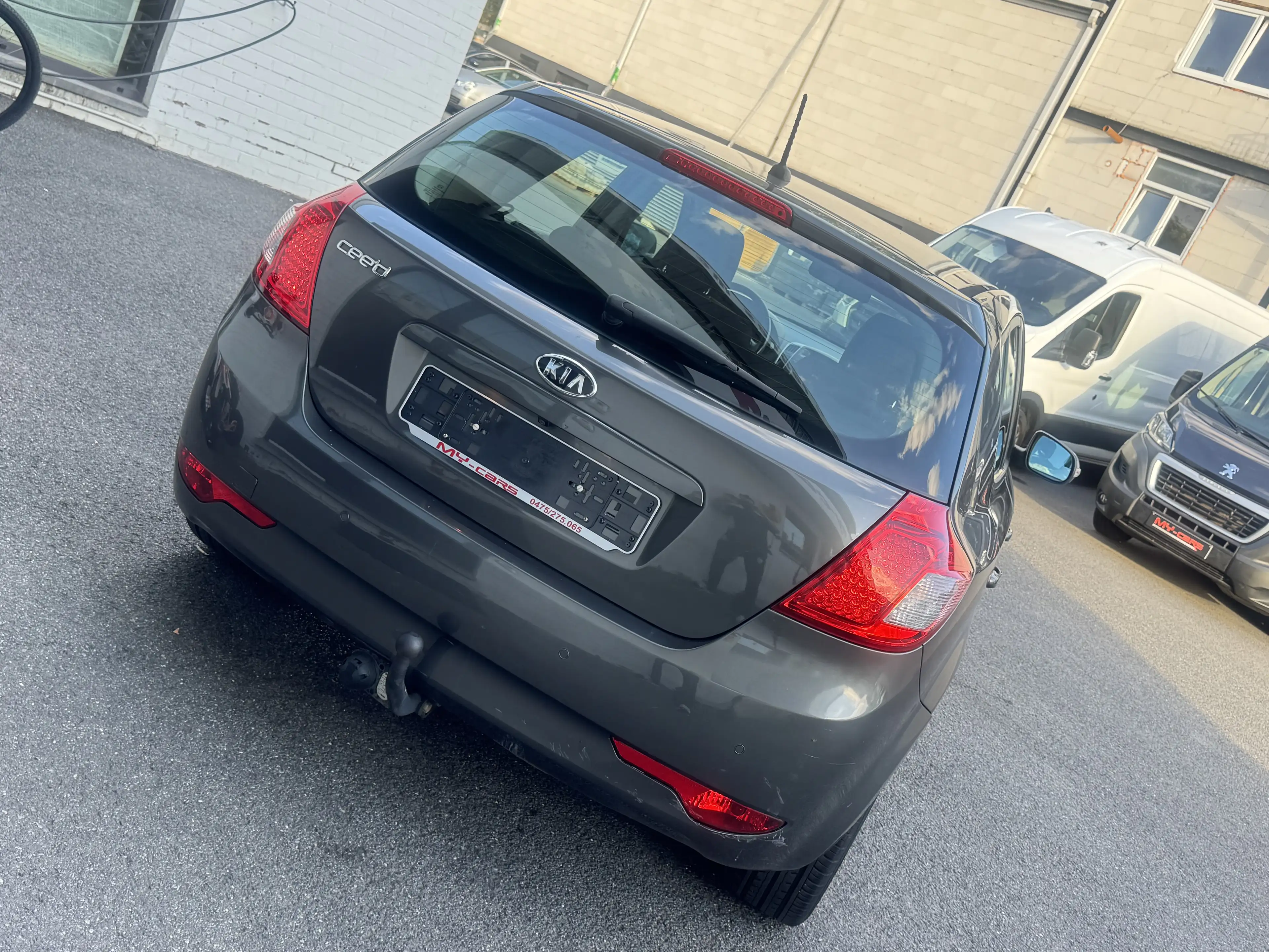 Kia Ceed / cee'd 1600 ESSENCE AUTOMATIQUE 5 PORTES CLIM GPS — photo 7