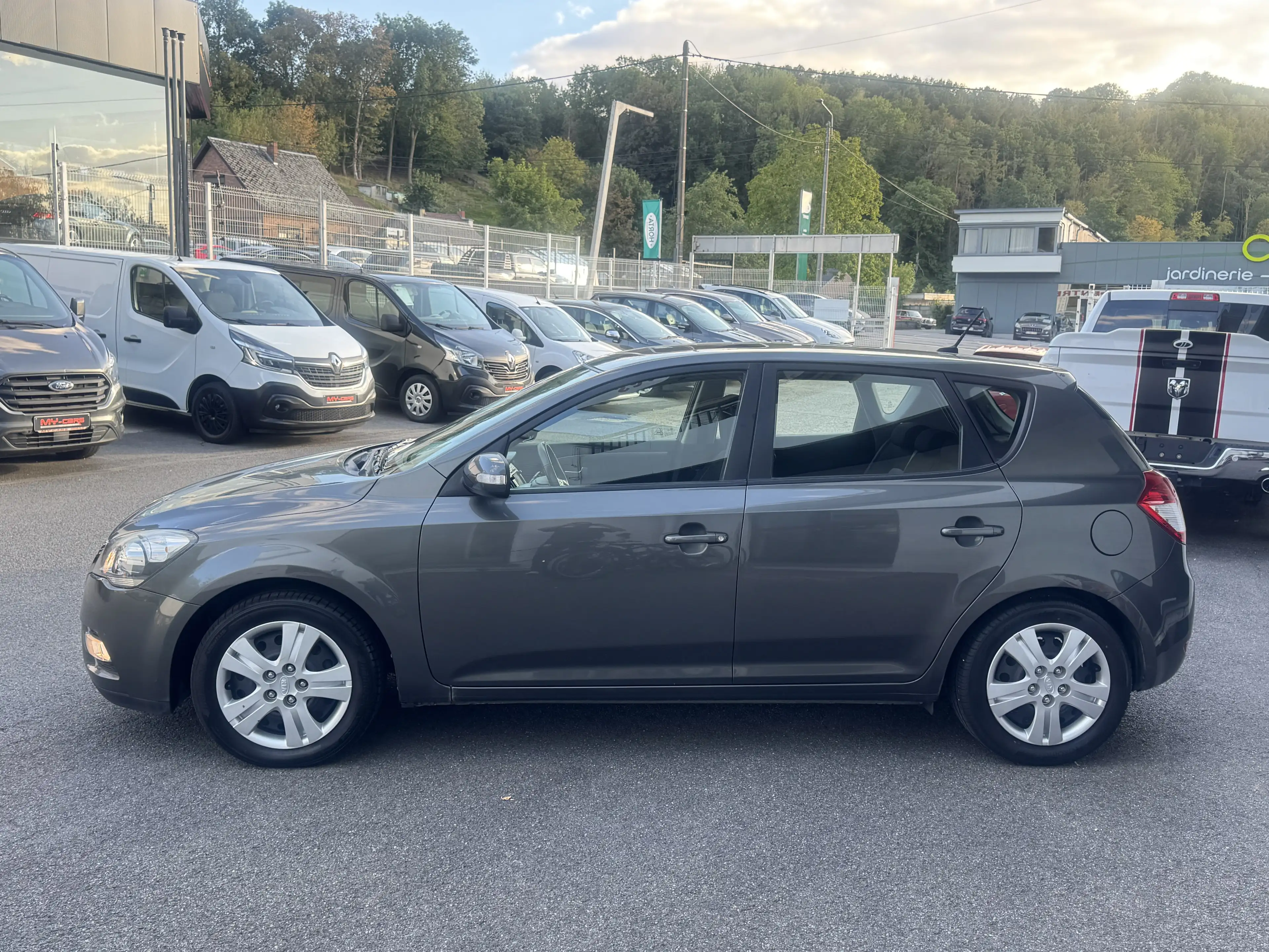 Kia Ceed / cee'd 1600 ESSENCE AUTOMATIQUE 5 PORTES CLIM GPS — photo 4