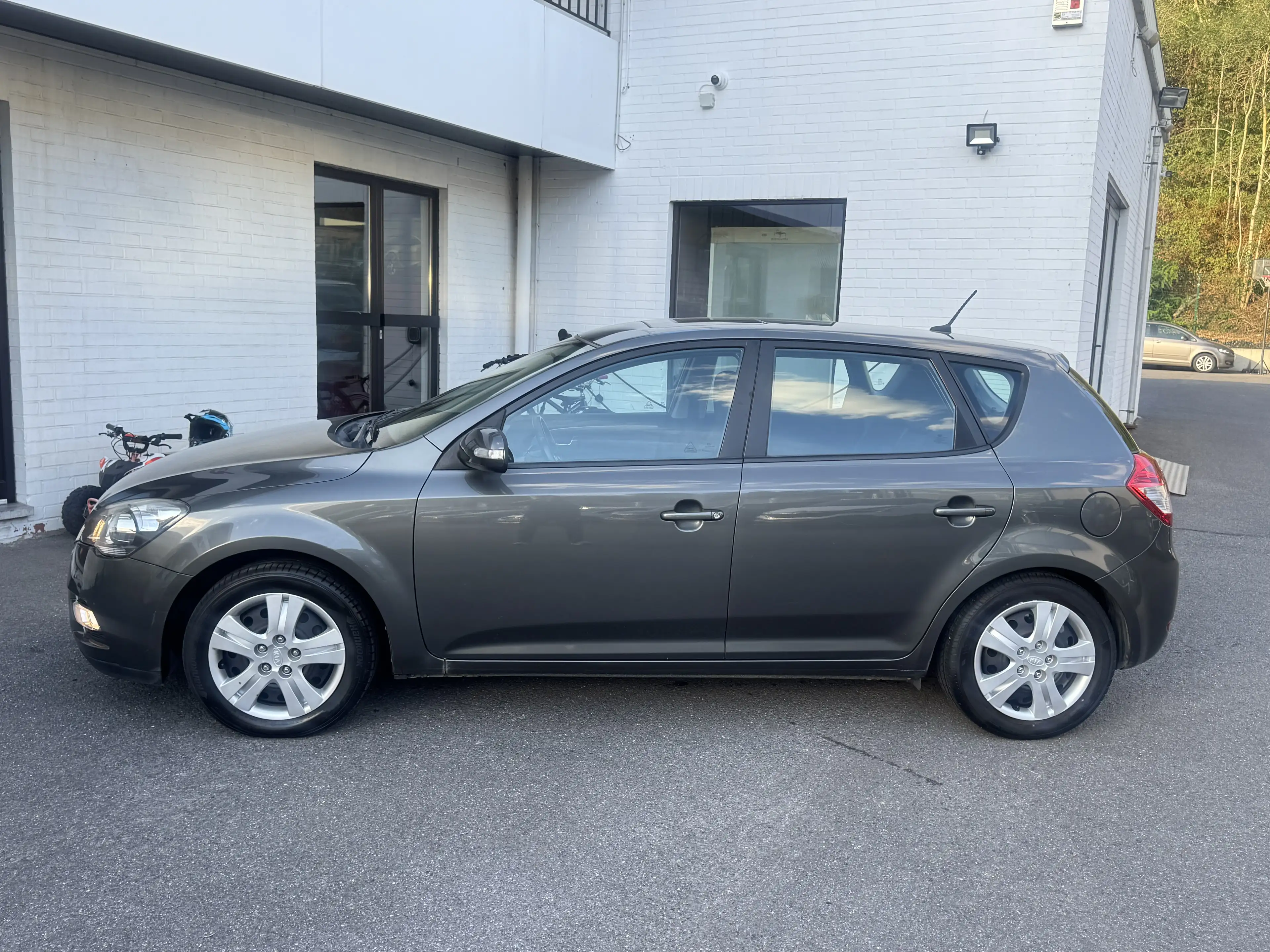 Kia Ceed / cee'd 1600 ESSENCE AUTOMATIQUE 5 PORTES CLIM GPS — photo 12