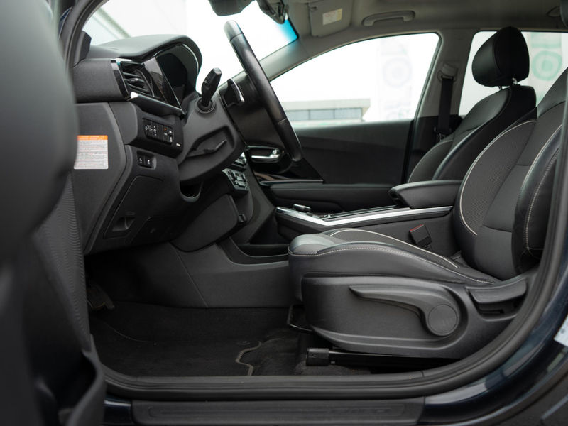 Kia e-Niro DynamicPlusLine 64 kWh | Schuif-kanteldak | Cruise — photo 15