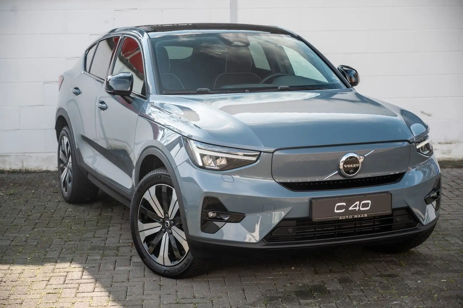 Volvo C40 Ultimate Recharge Pure Electric AWD Szary - 1