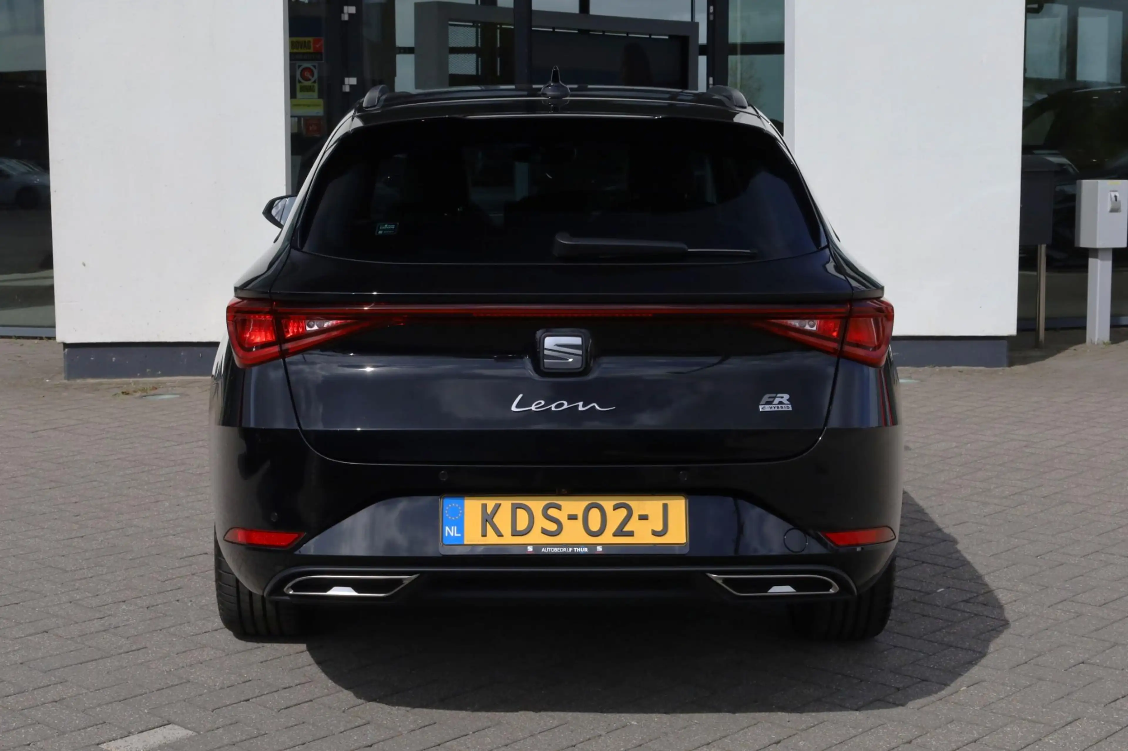 SEAT Leon e-Hybrid Sportstourer 1.5 TSI FR Business 204PK / 150kW DSG — photo 8
