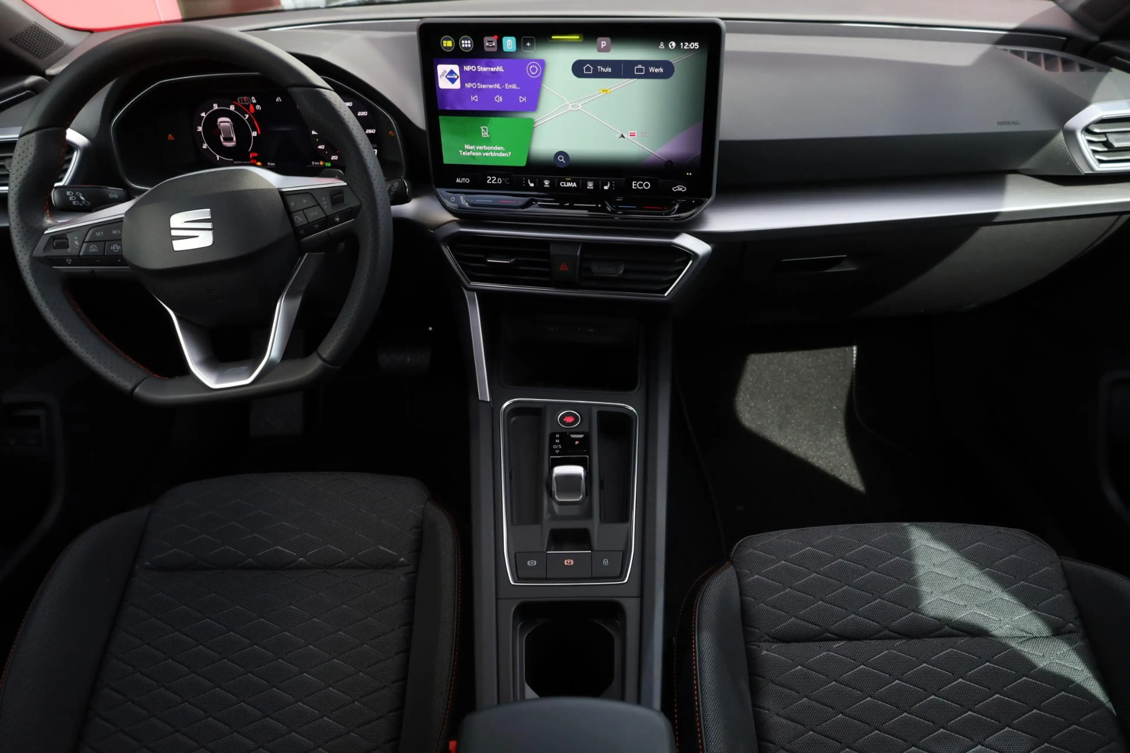 SEAT Leon e-Hybrid Sportstourer 1.5 TSI FR Business 204PK / 150kW DSG — photo 2