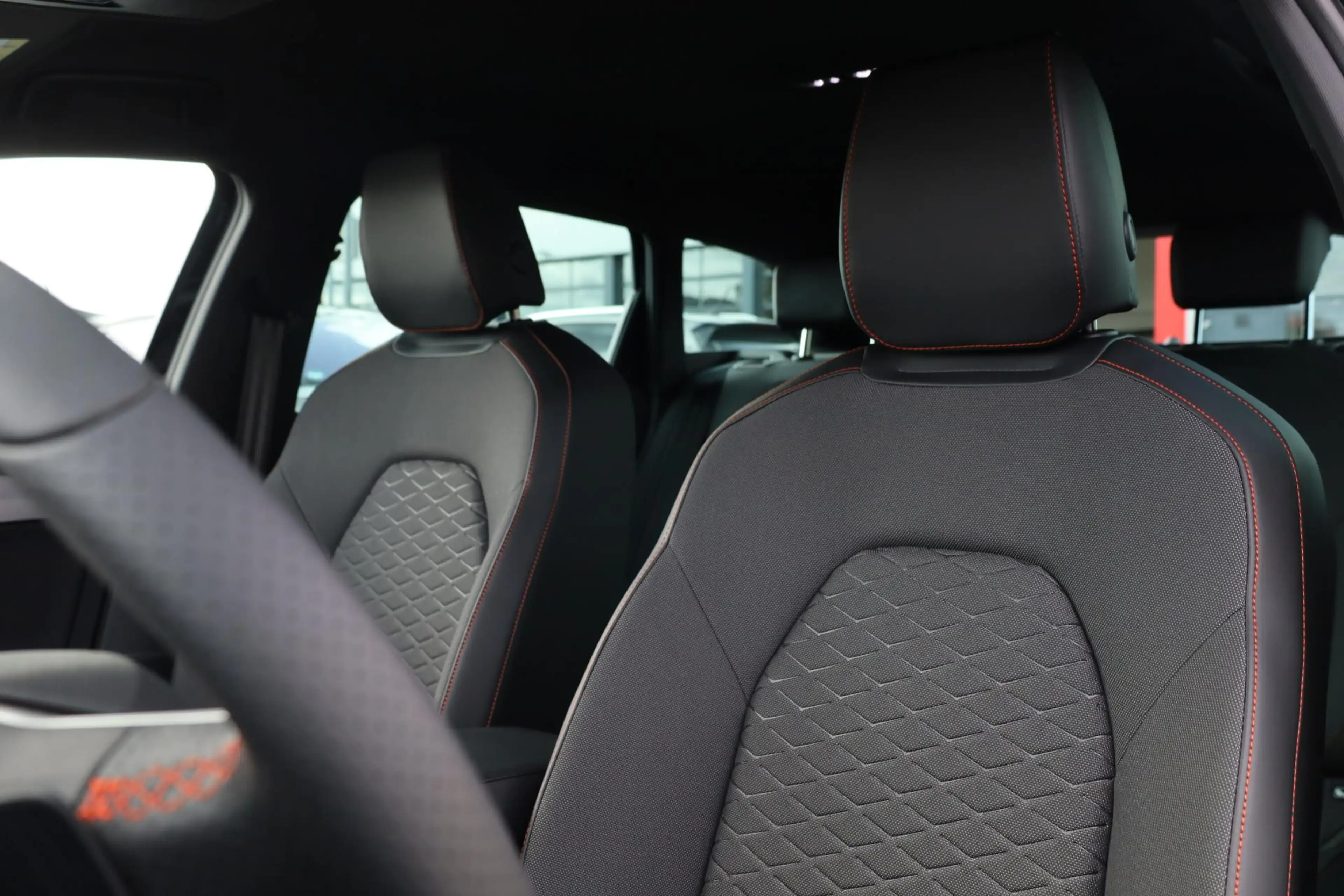 SEAT Leon e-Hybrid Sportstourer 1.5 TSI FR Business 204PK / 150kW DSG — photo 13