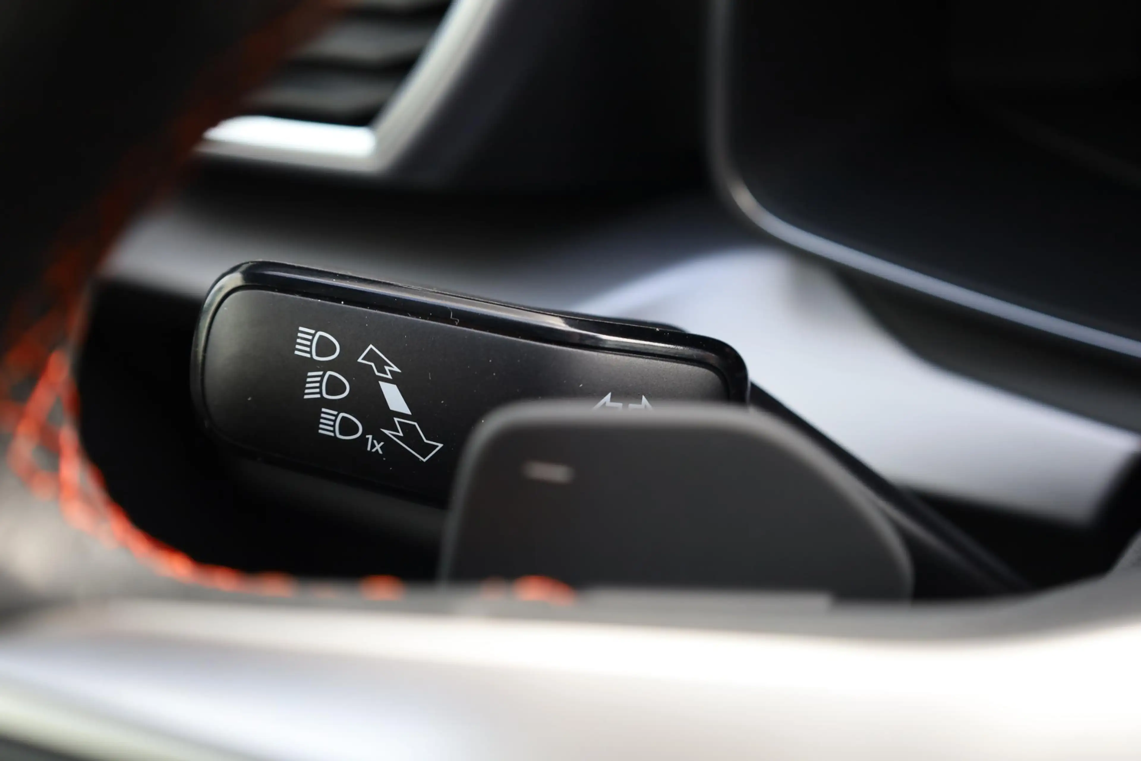 SEAT Leon e-Hybrid Sportstourer 1.5 TSI FR Business 204PK / 150kW DSG — photo 17
