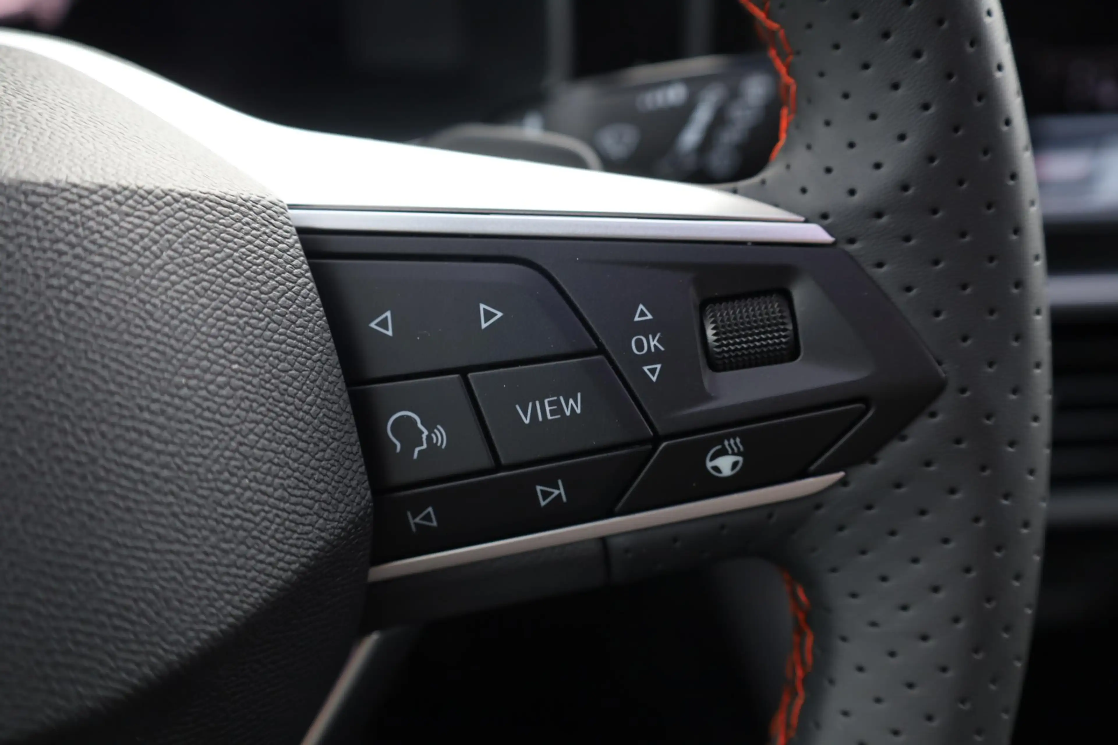 SEAT Leon e-Hybrid Sportstourer 1.5 TSI FR Business 204PK / 150kW DSG — photo 19