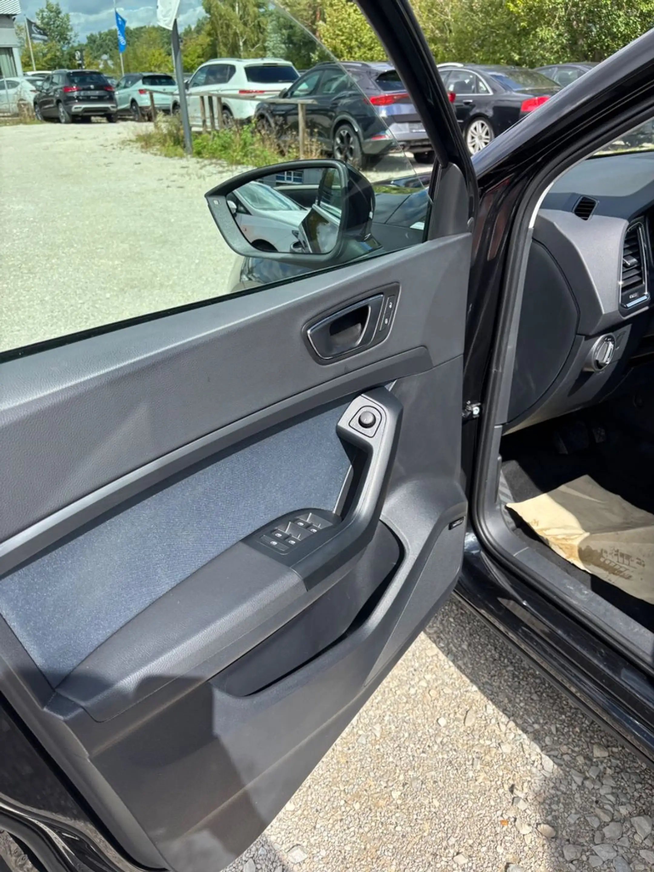 SEAT Ateca Style, Pano, SHZ, Navi, FullLink — photo 18