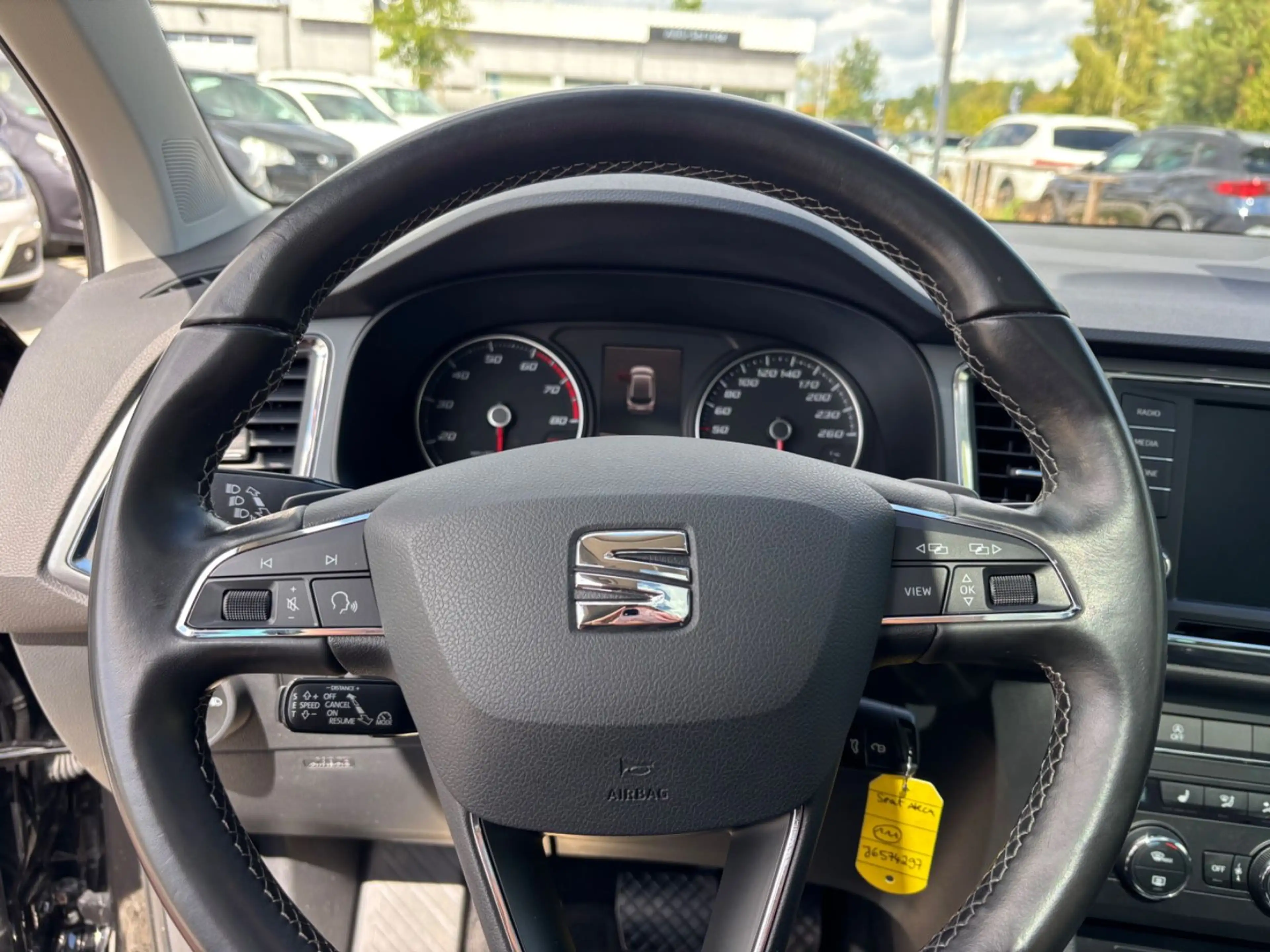 SEAT Ateca Style, Pano, SHZ, Navi, FullLink — photo 13