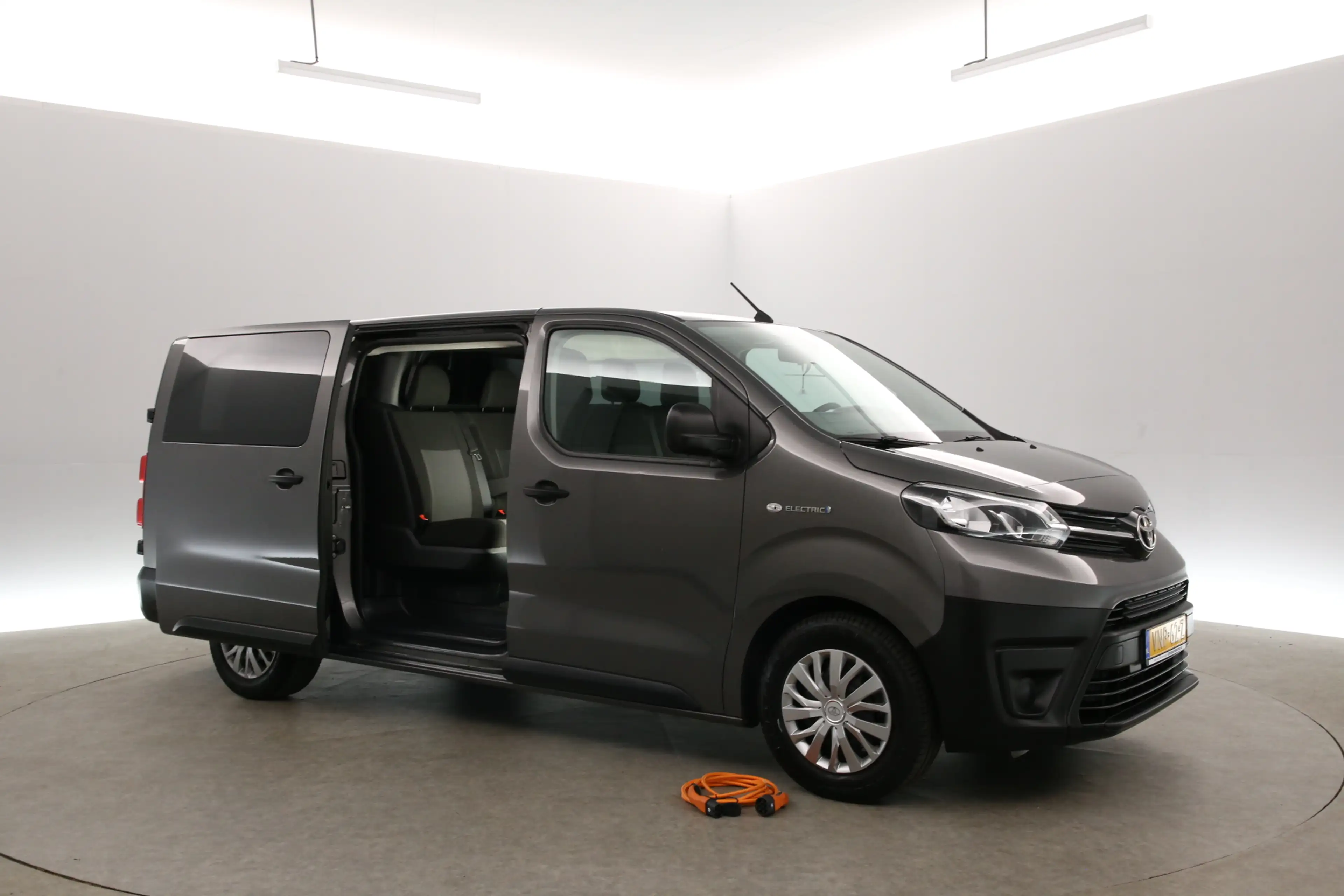 Fiat Scudo E-Scudo Toyota ProAce Electric Worker Extra Range — photo 6
