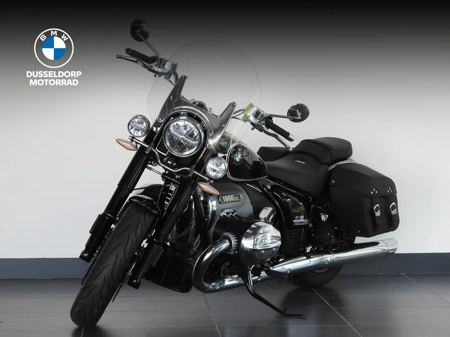 BMW R 18 Classic Fekete - 1