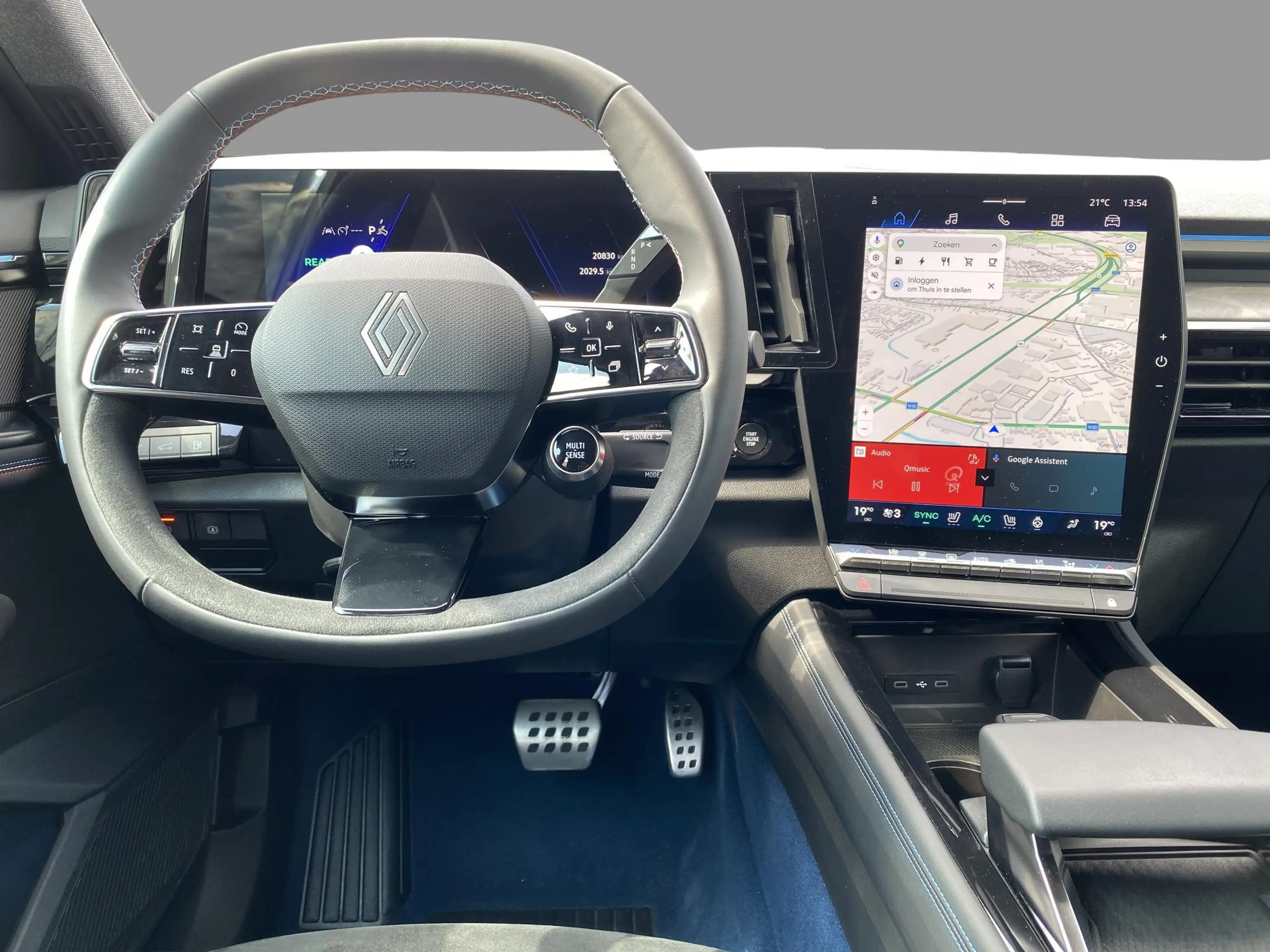 Renault Rafale hyper hybrid E-Tech 4x4 Esprit Alpine — photo 11