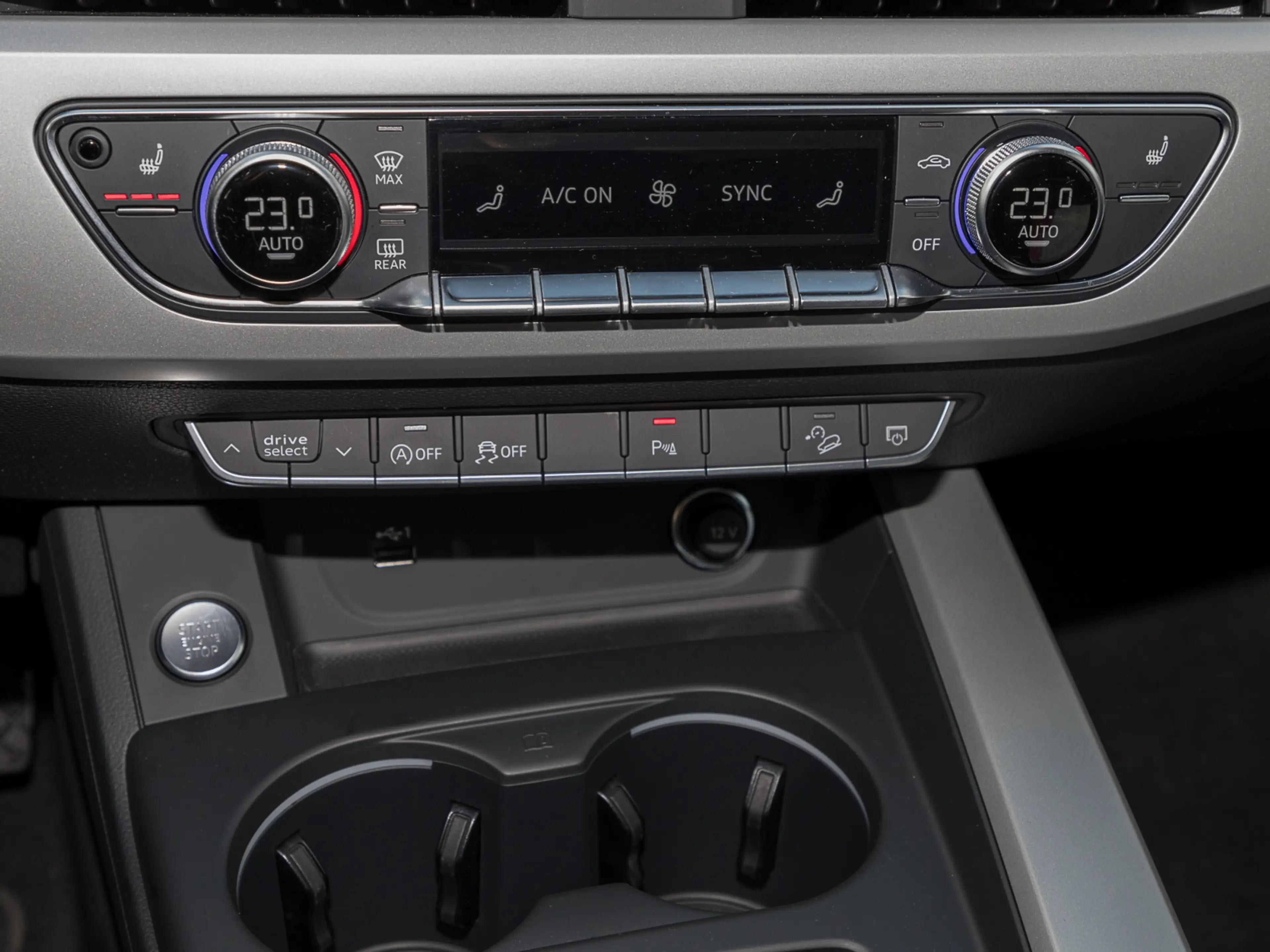 Audi A4 allroad 40 TDI quattro Pano+LED+Navi+AHK — photo 11