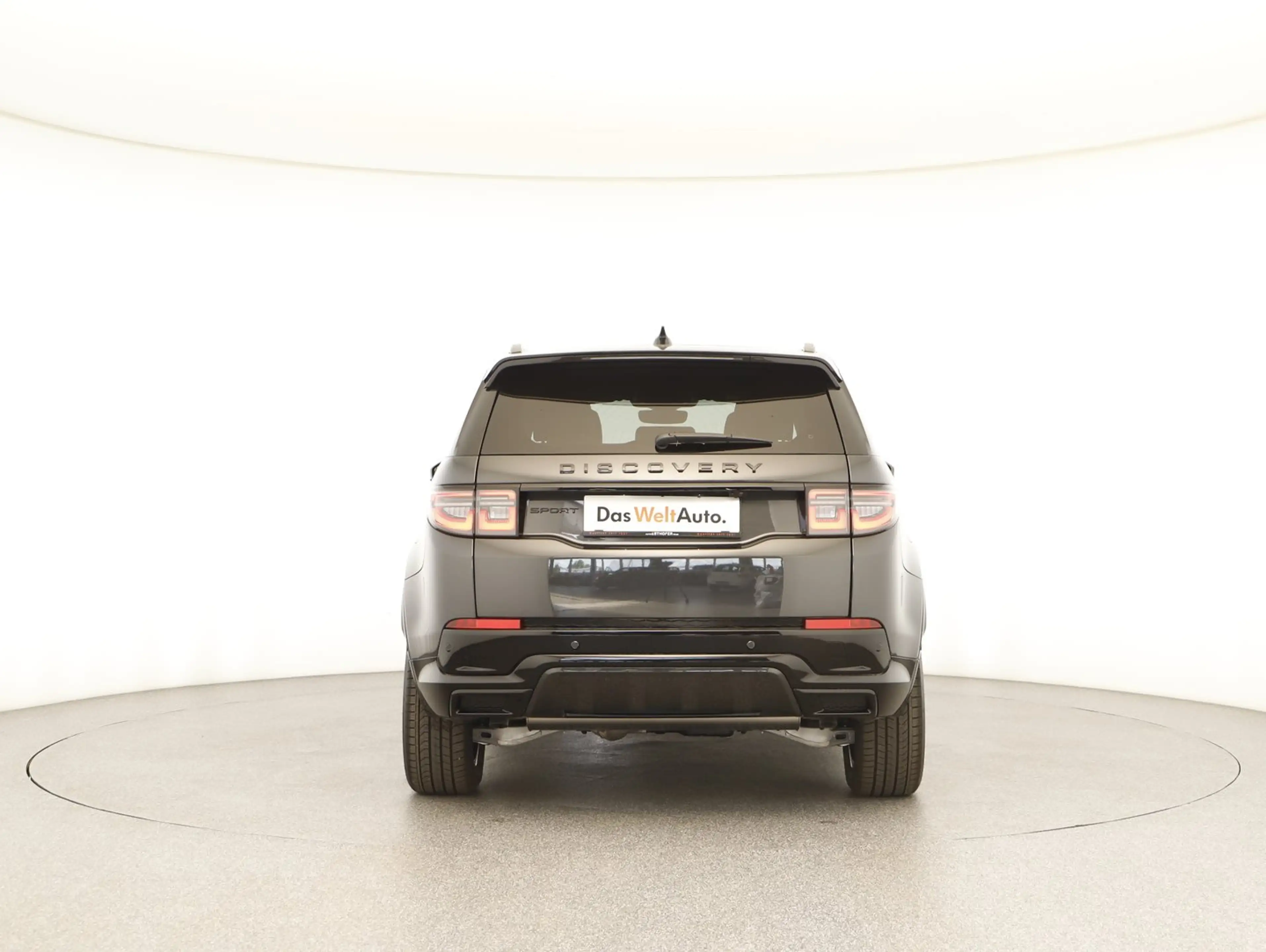 Land Rover Discovery Sport Hybrid Landmark AWD — photo 15