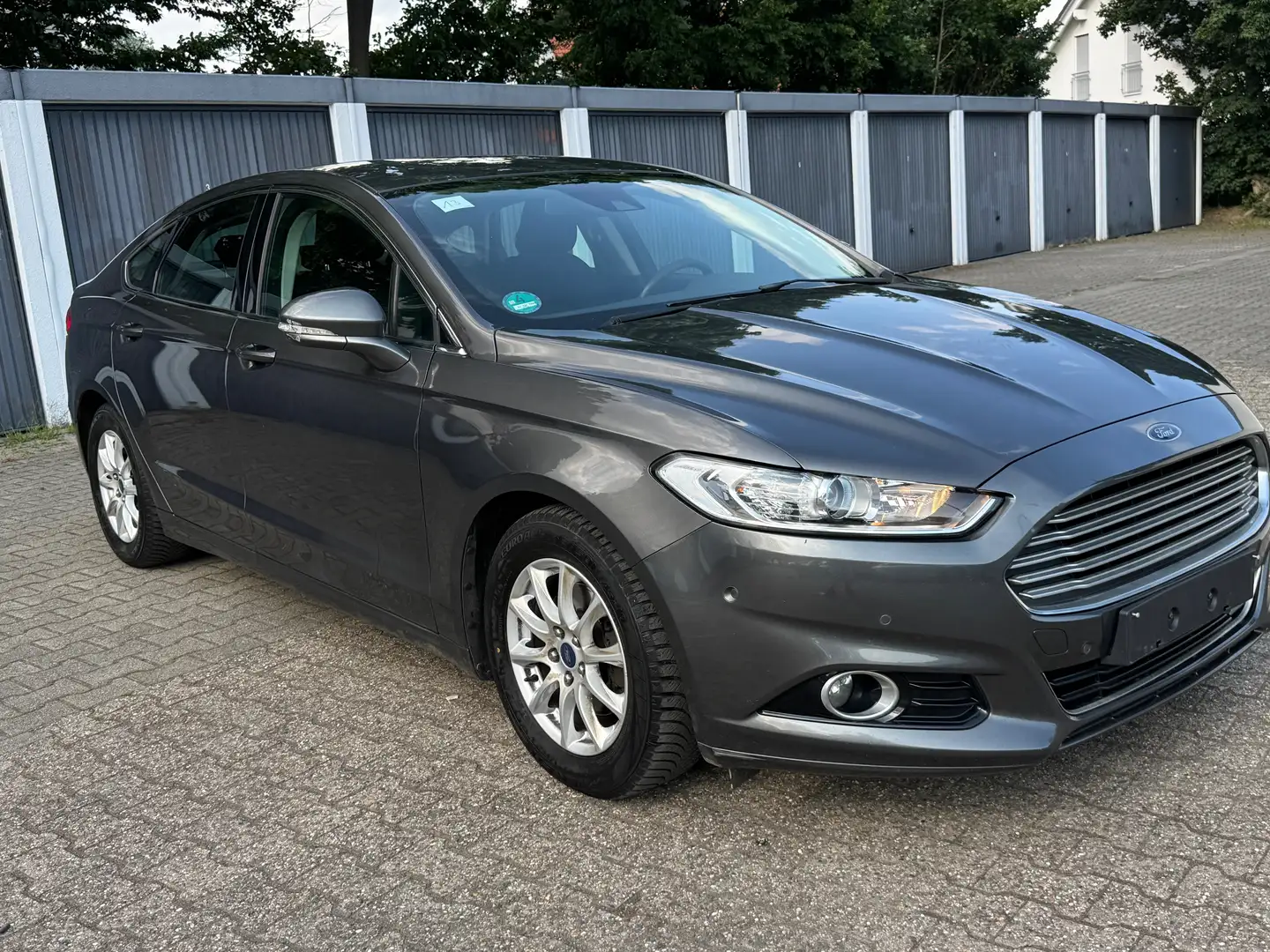 Ford Mondeo 1.5 EcoBoost Start-Stopp Autom. Titanium Gris - 1