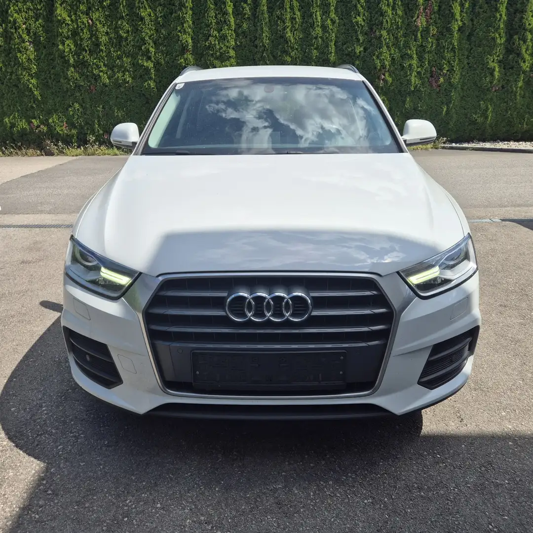Audi Q3 2,0 TDI S-tronic - 2