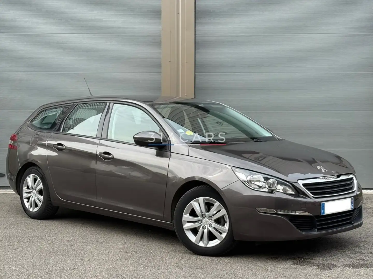 Peugeot 308 1.6 HDI 120 cv Brun - 1