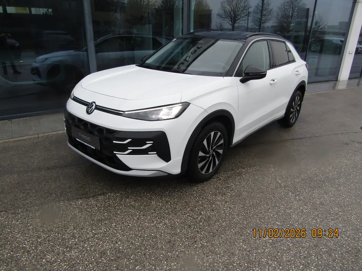 Volkswagen T-Roc 1.5 eTSI 85 kW Life Weiß - 1