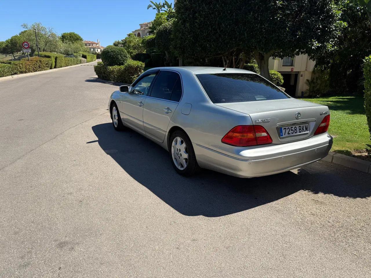 Lexus LS 430, foto 4