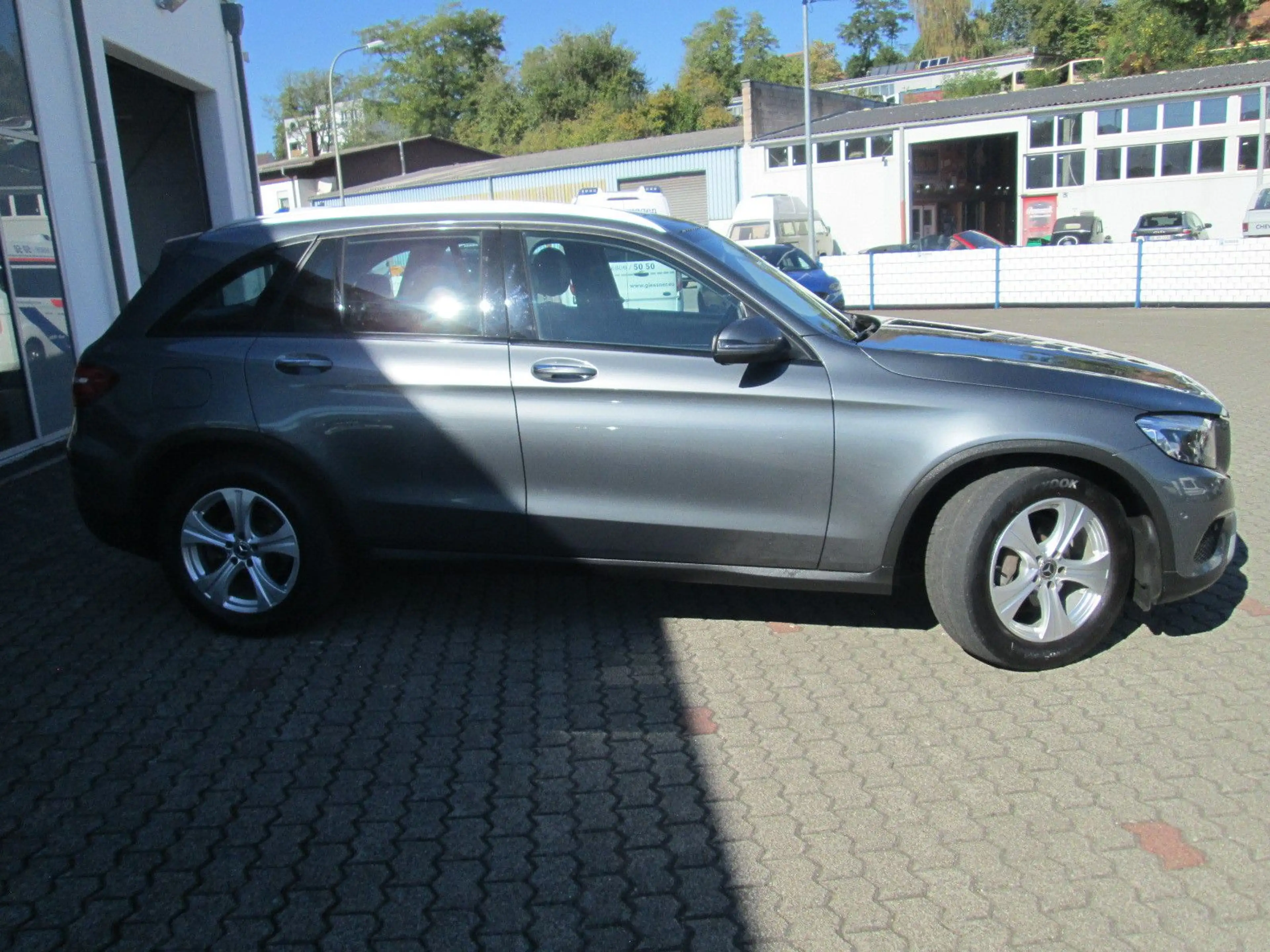 Mercedes-Benz GLC 220 d 4Matic — photo 3
