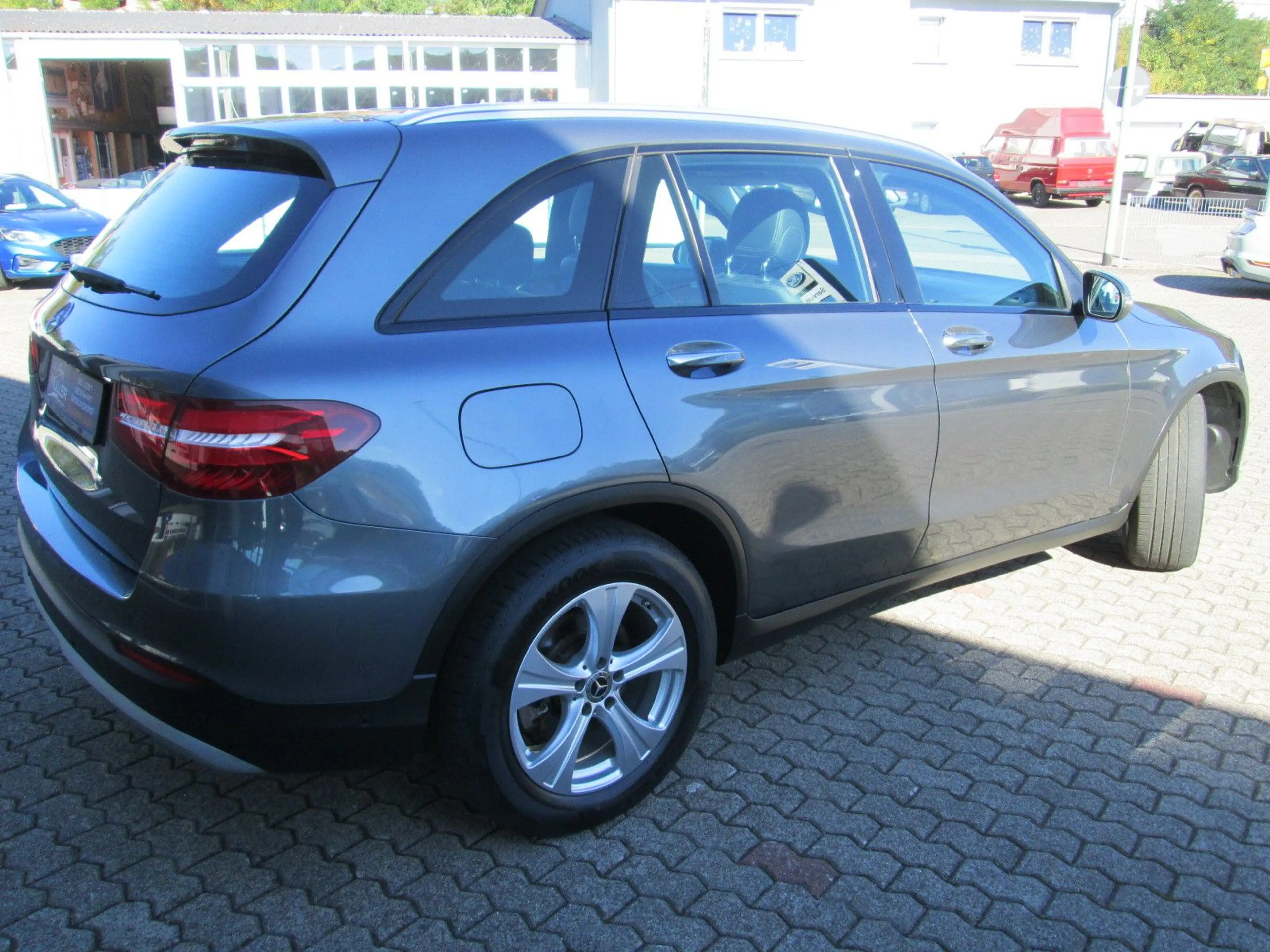 Mercedes-Benz GLC 220 d 4Matic — photo 2