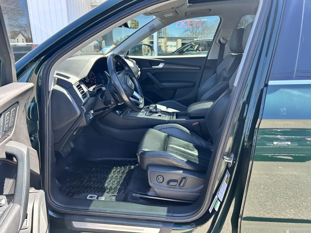 Audi Q5 снимка Audi Q5