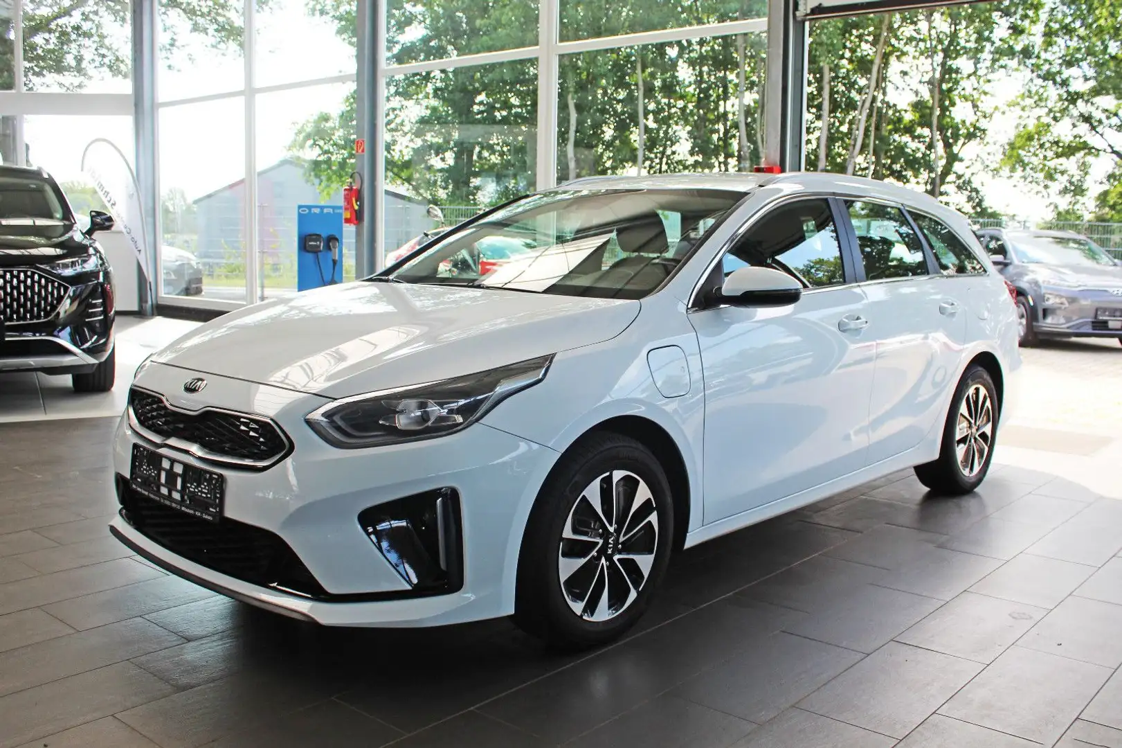 Kia Ceed SW / cee'd SW Ceed Sportswagon Plug-in Hybrid Vision Weiß - 1