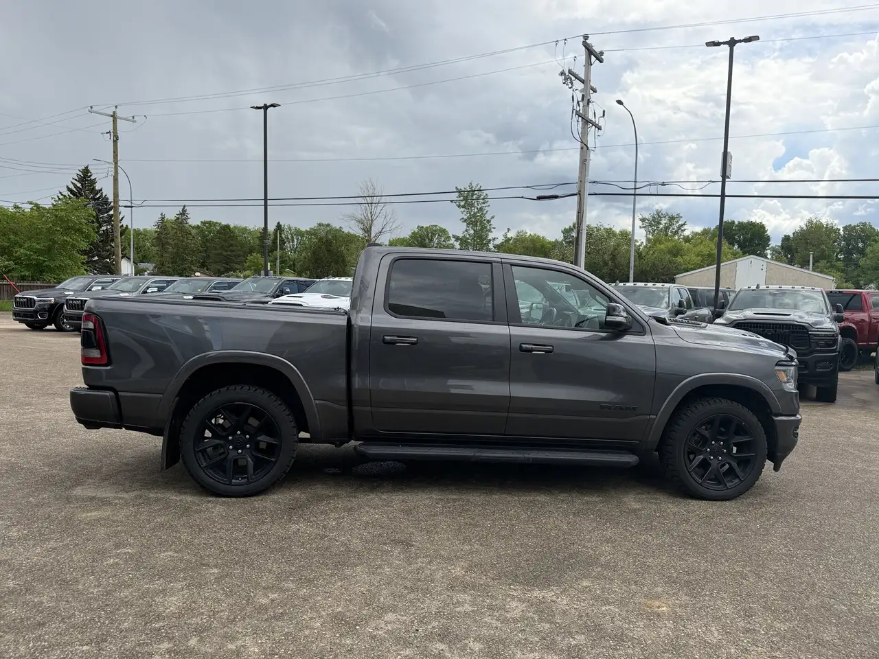 RAM 1500 снимка RAM 1500