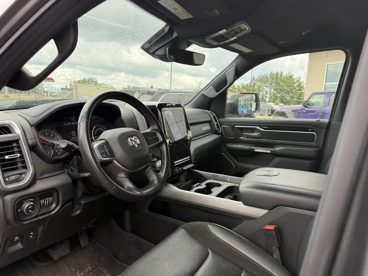 RAM 1500 снимка RAM 1500