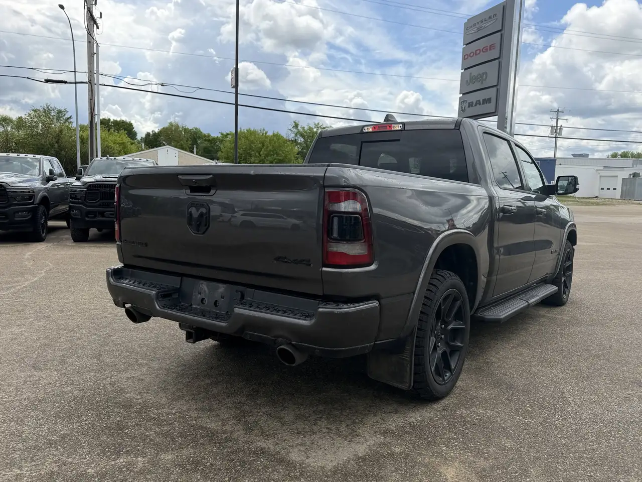 RAM 1500 снимка RAM 1500