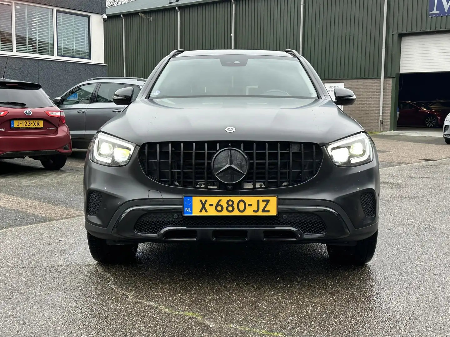 Mercedes-Benz GLC 300 300e 4MATIC Premium Plus VAN: €42.900,- VOOR: €39. Blauw - 2