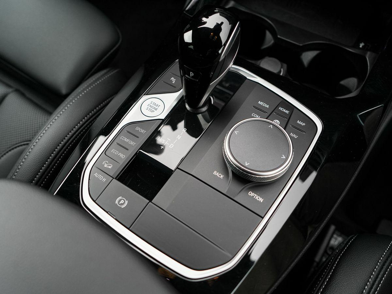 BMW X4 xDrive20d M-Sport AHK PANO ACC Laser HuD KoZg — photo 14