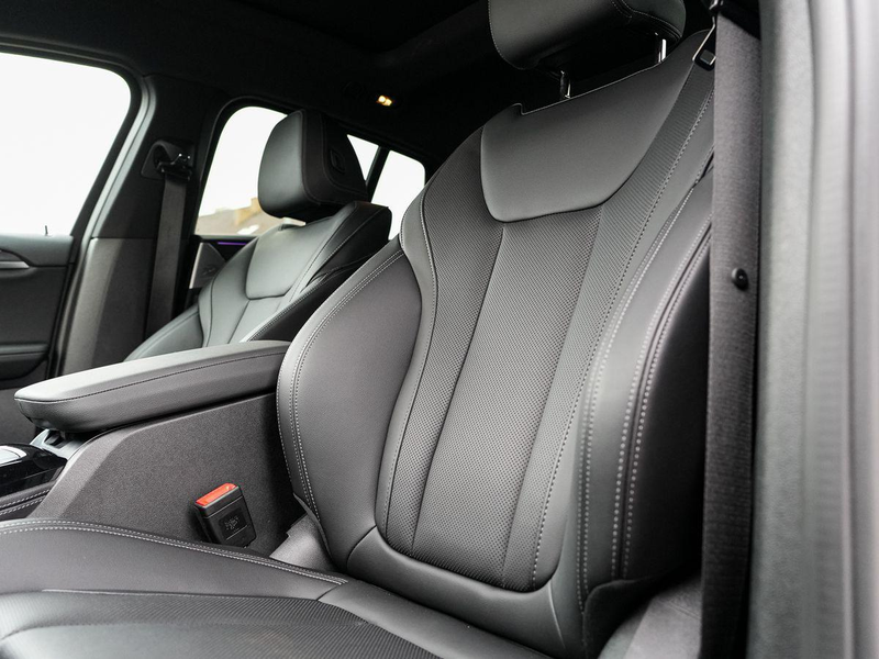 BMW X4 xDrive20d M-Sport AHK PANO ACC Laser HuD KoZg — photo 5