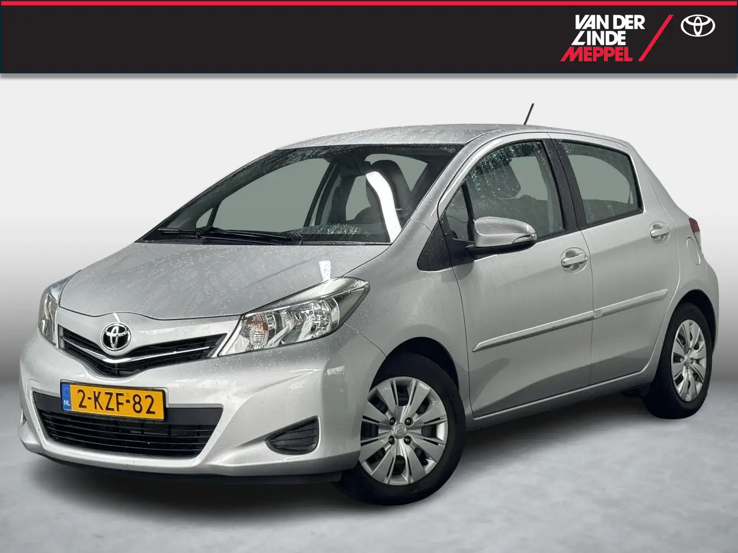 Toyota Yaris 1.3 VVT-i Aspiration Automaat Trekhaak Camera Grijs - 1