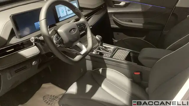 DR Automobiles DR5 view 14